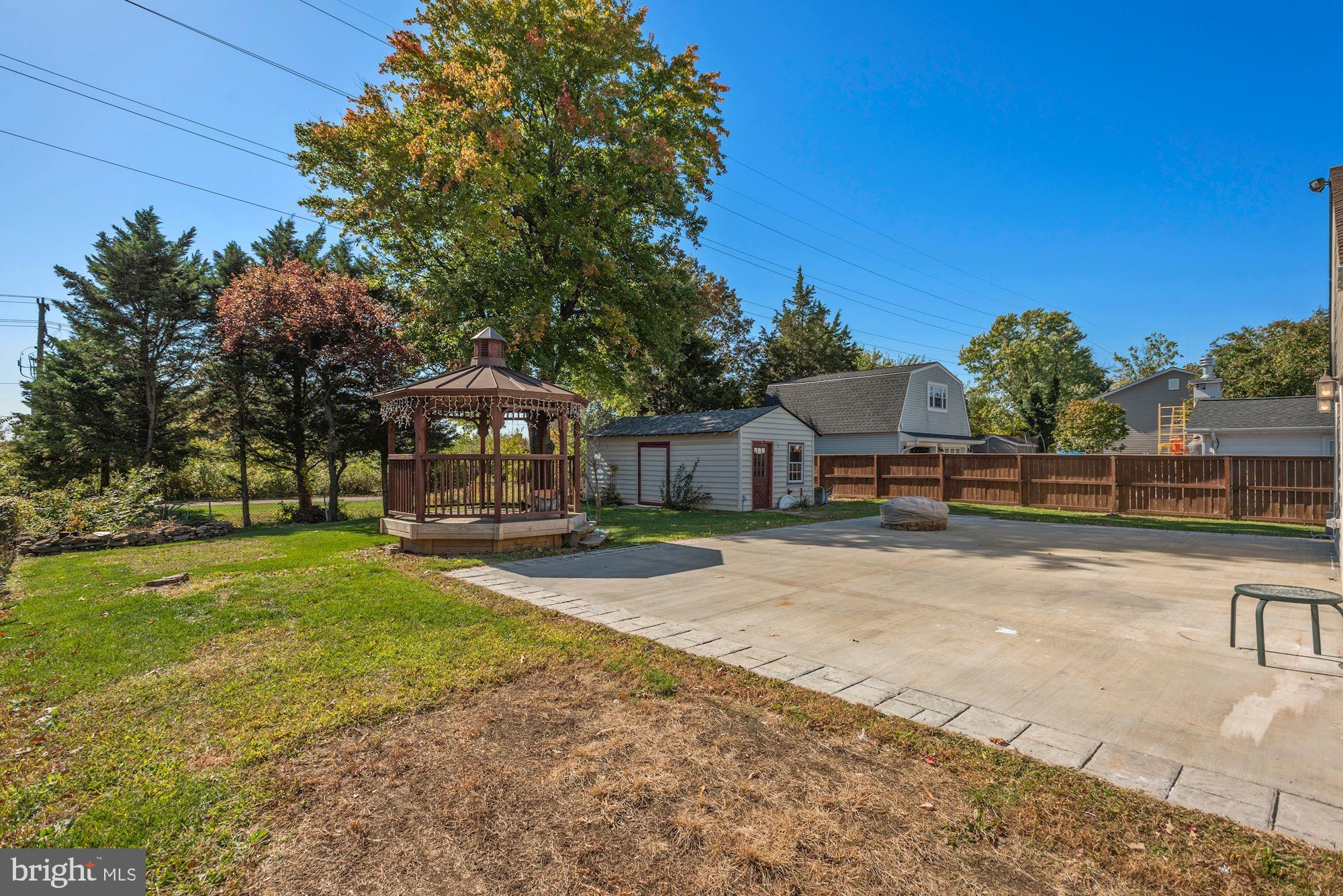 STERLING  PARK - Residential Lease