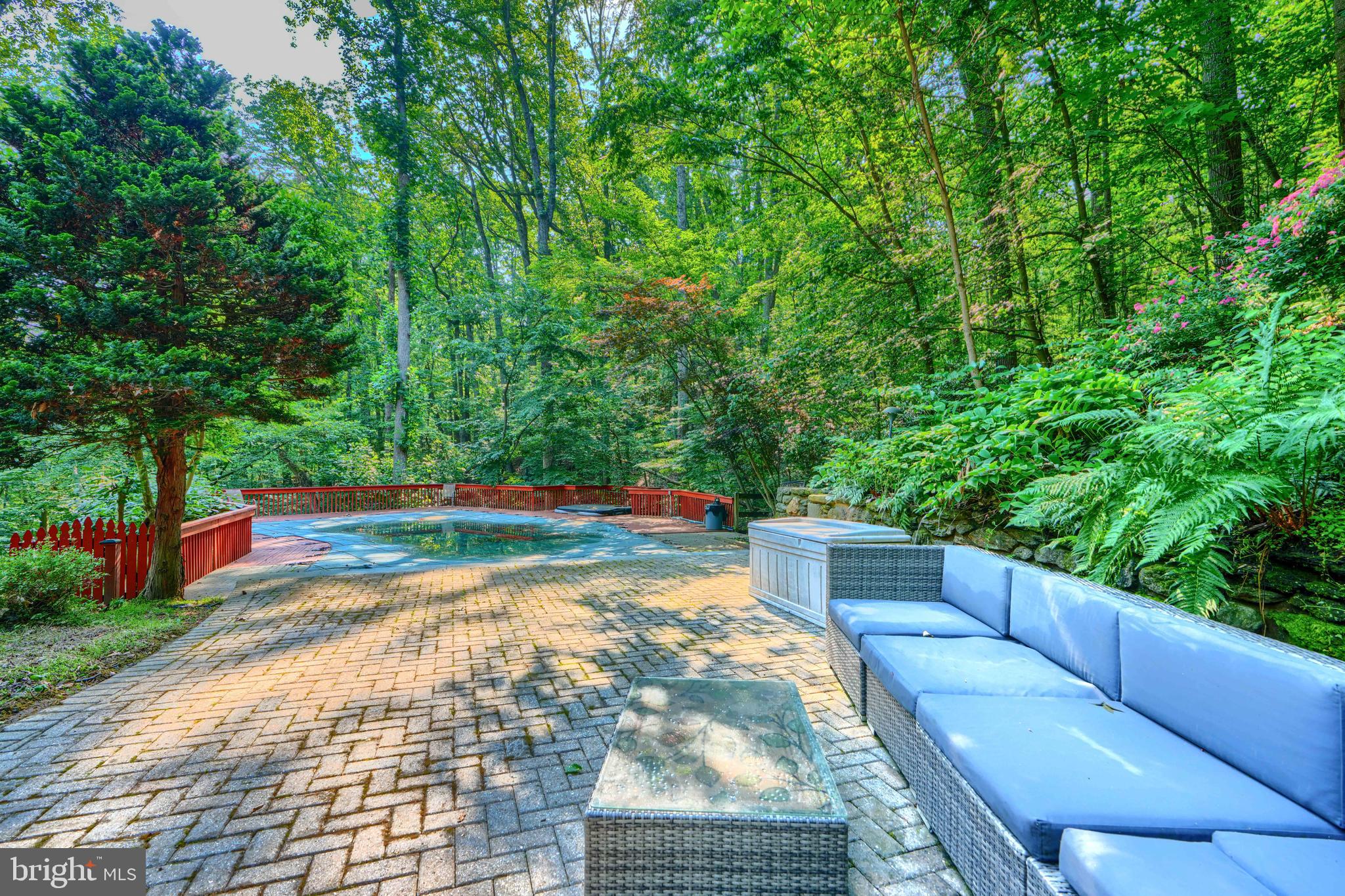 TUFTON FARMS - Residential