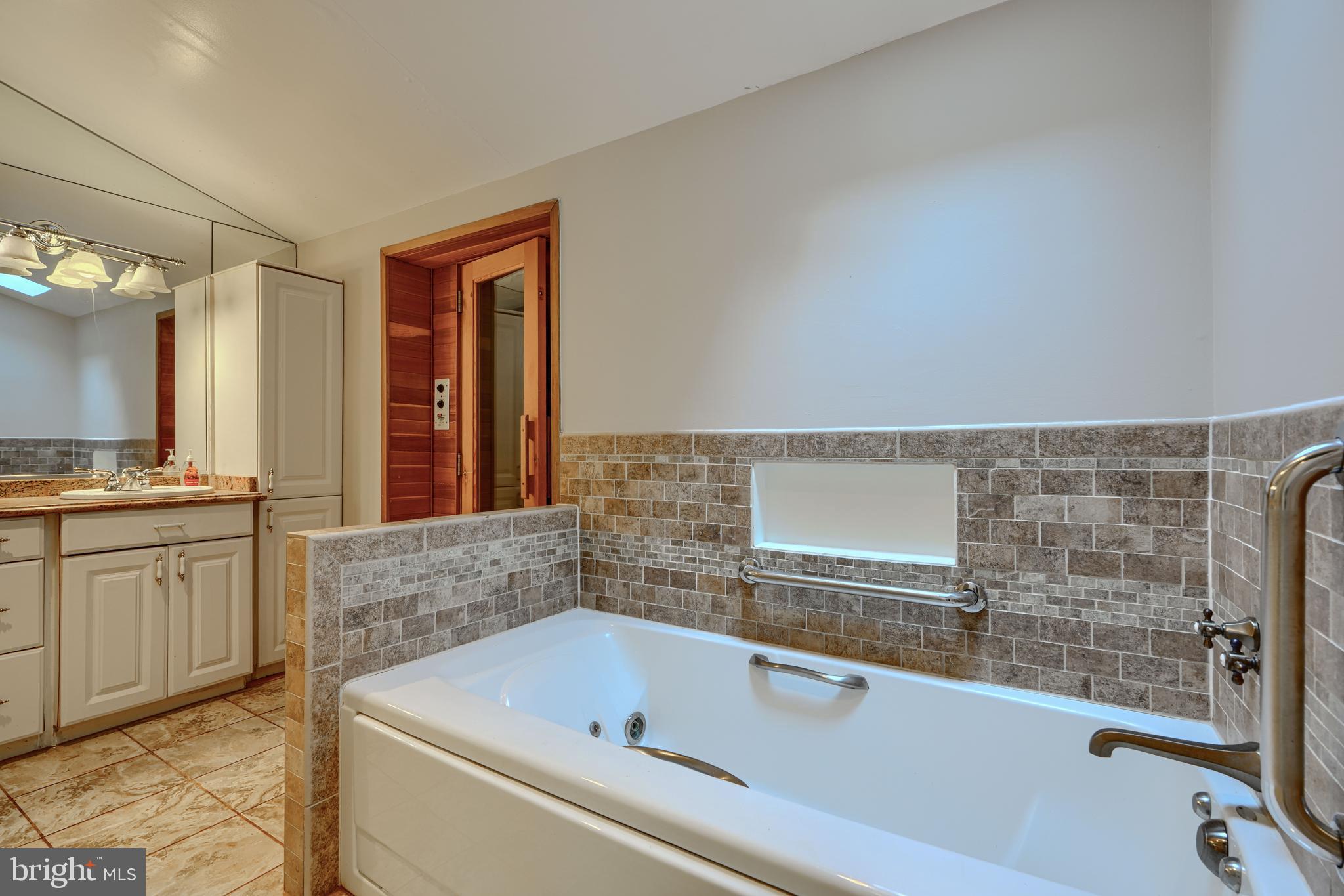 TUFTON FARMS - Residential