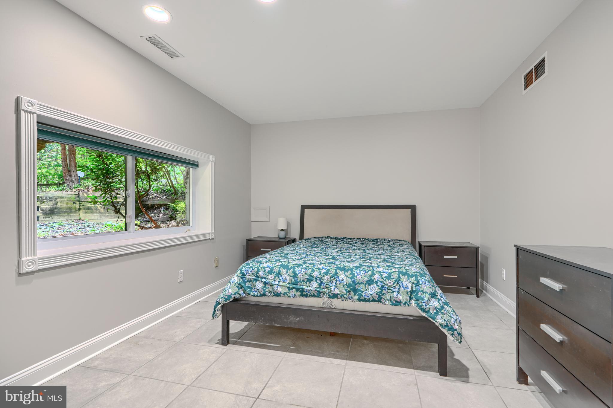 TUFTON FARMS - Residential