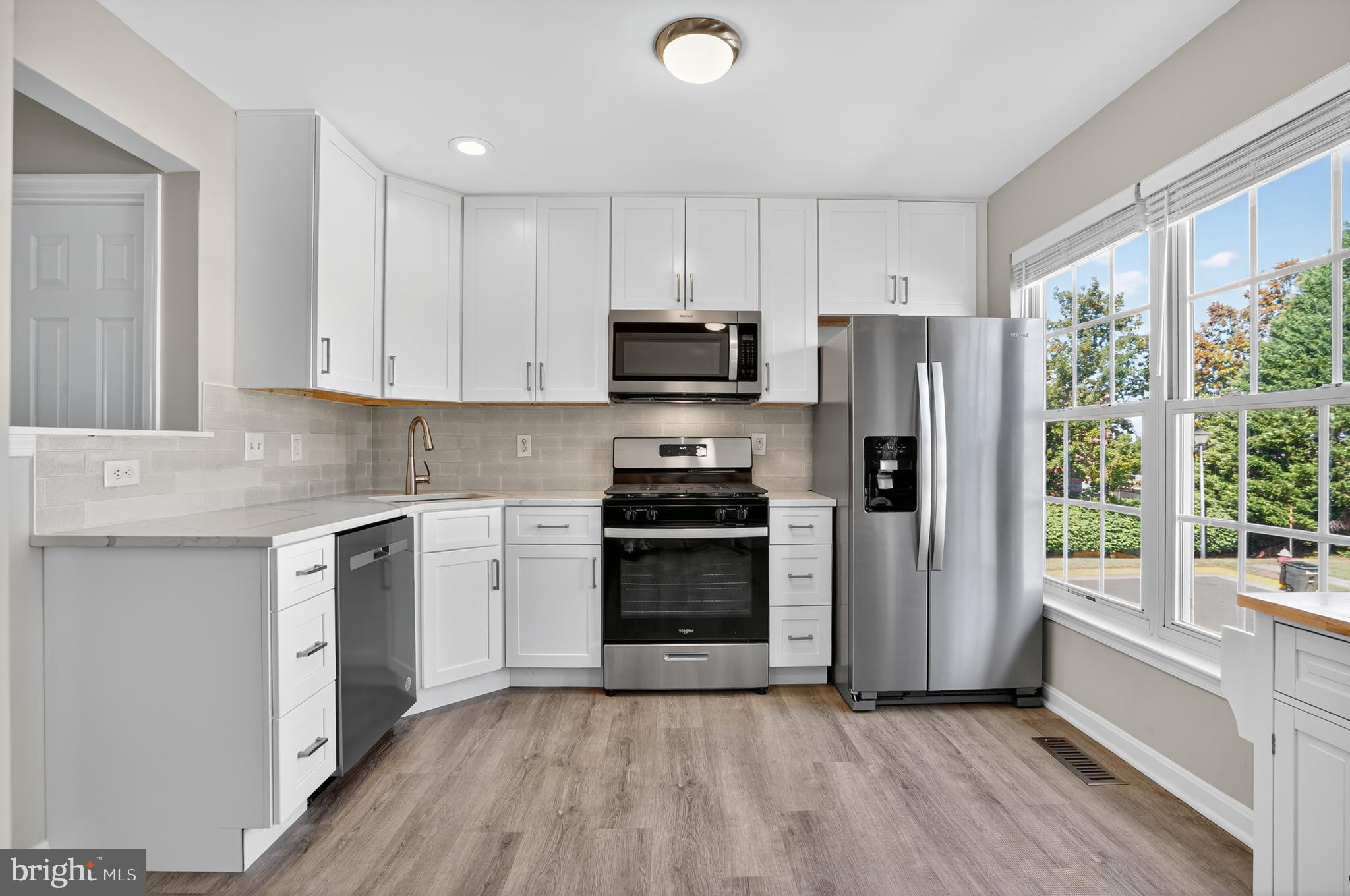 TRAILSIDE - Residential