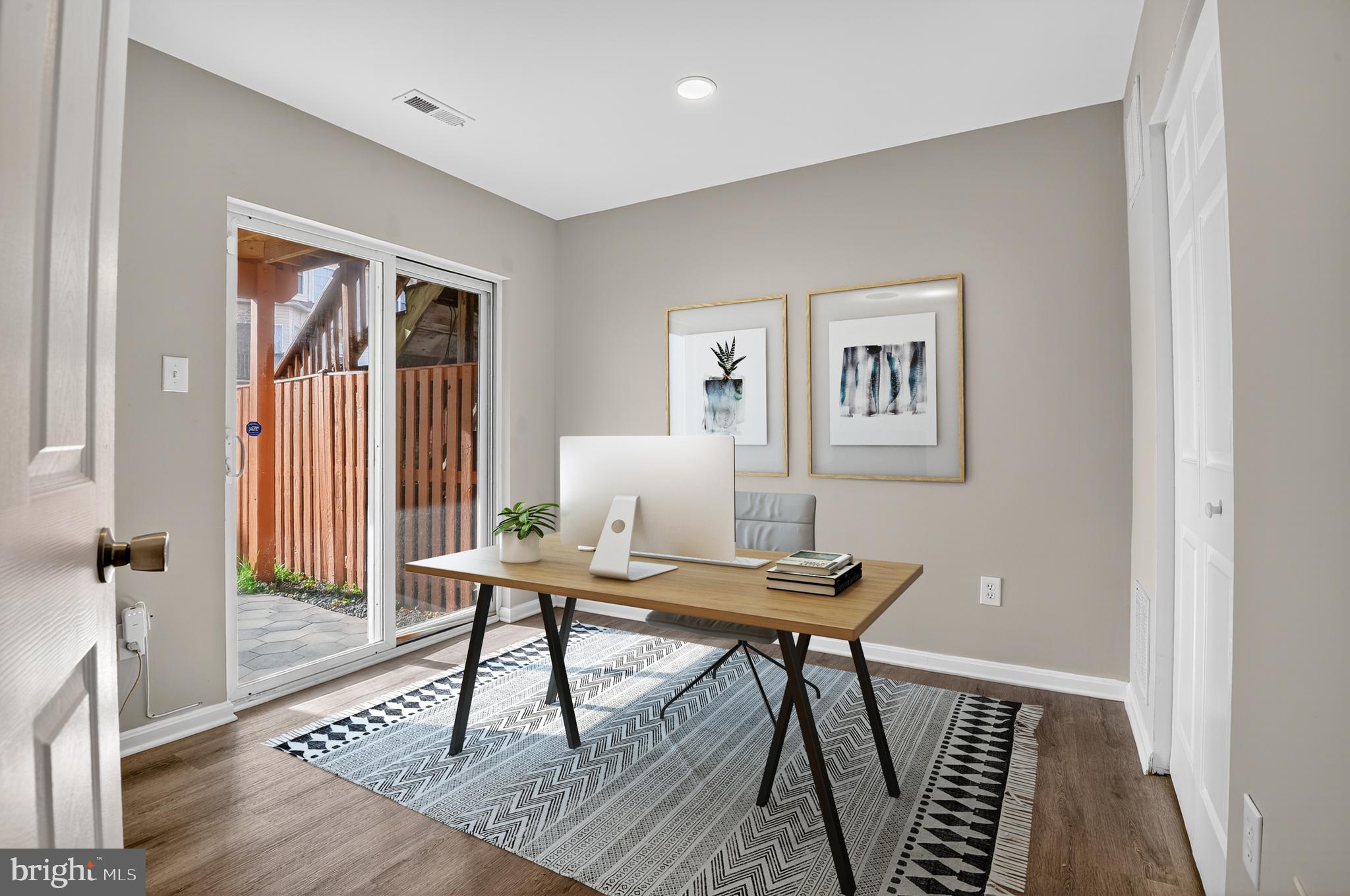 TRAILSIDE - Residential