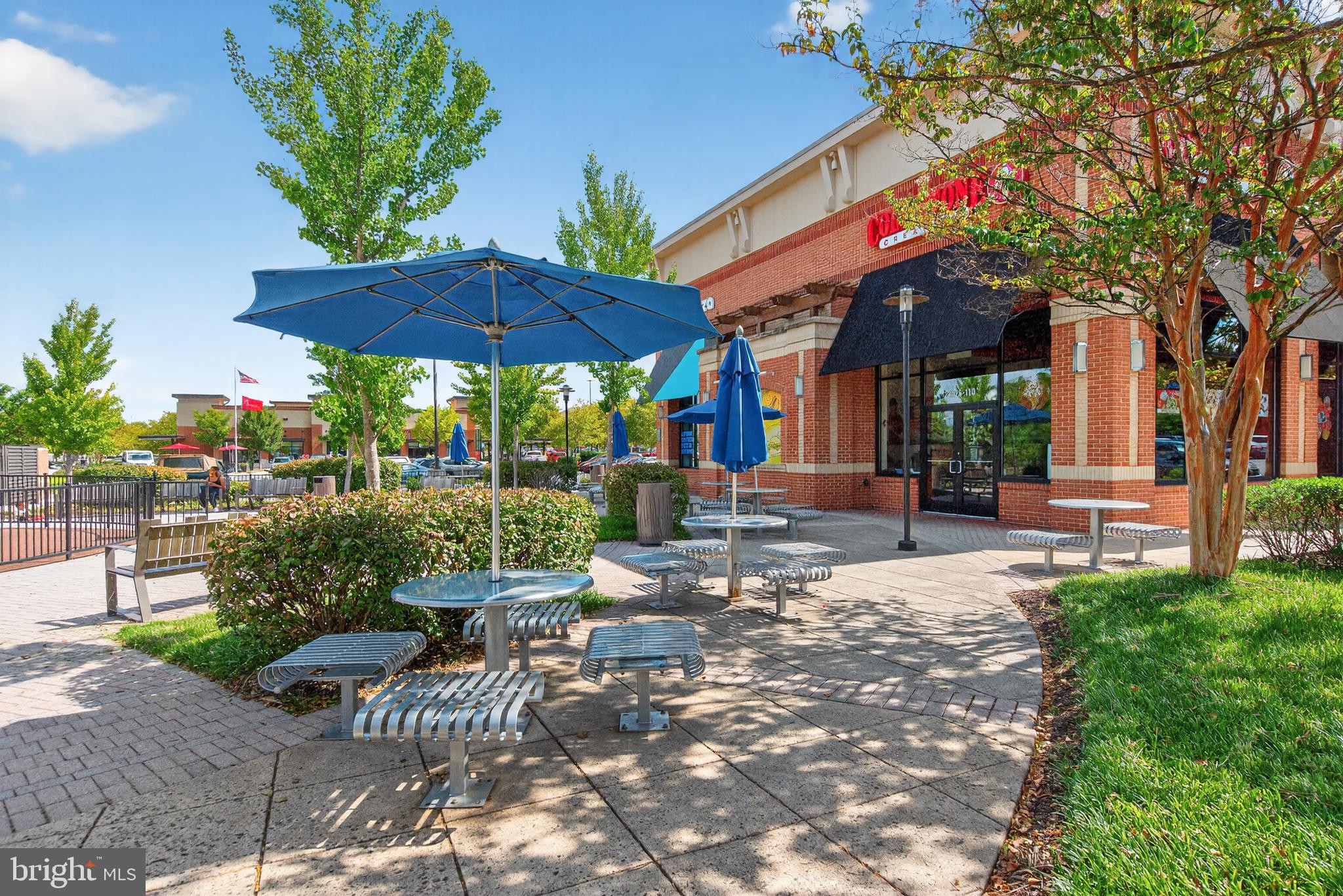 TRAILSIDE - Residential