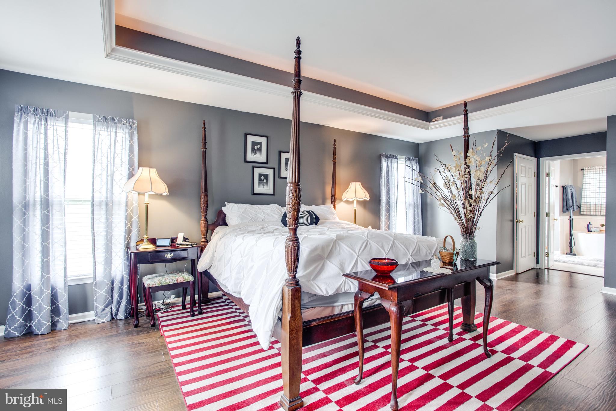 HUNTERS RUN - Residential