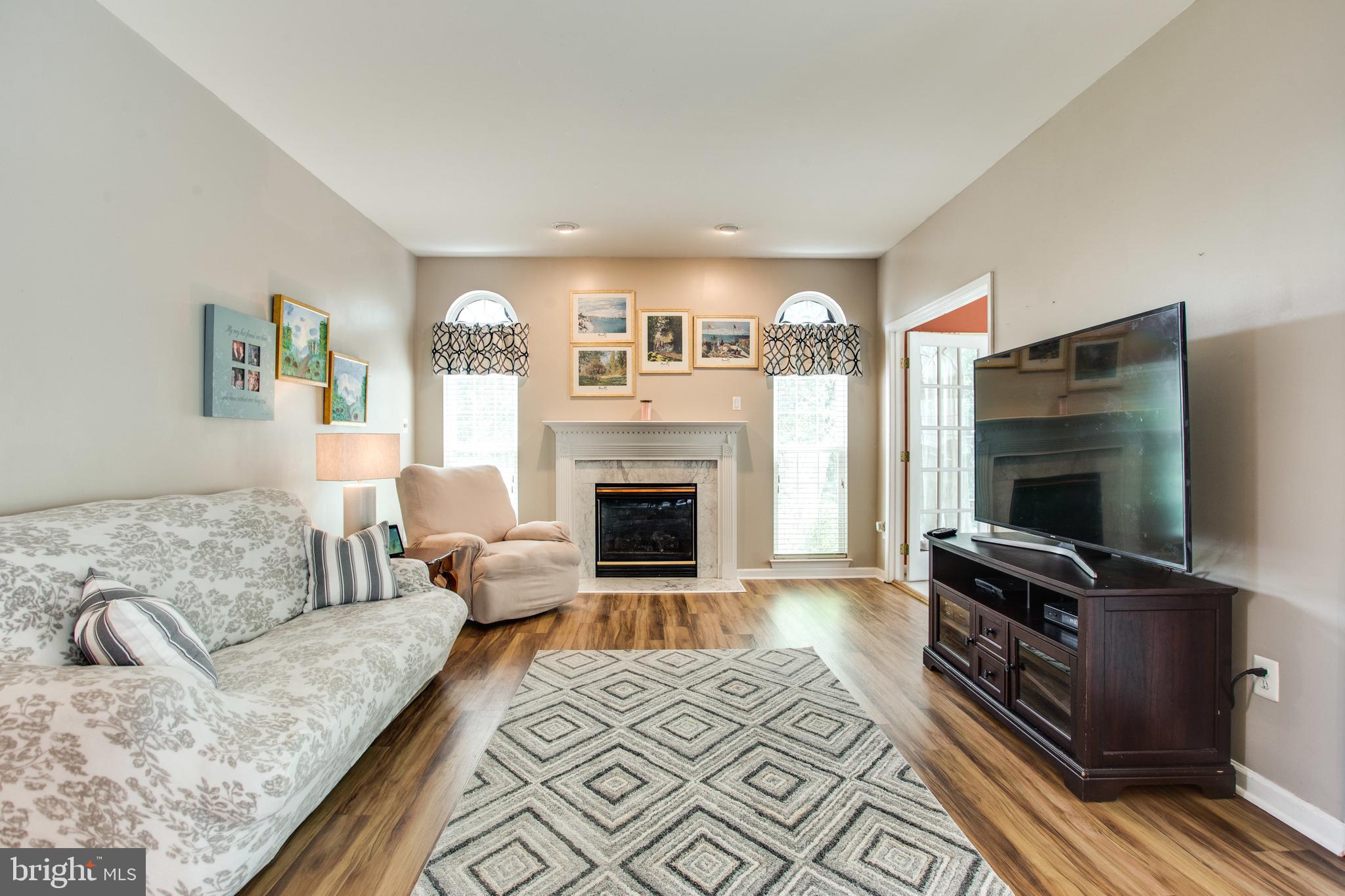 HUNTERS RUN - Residential