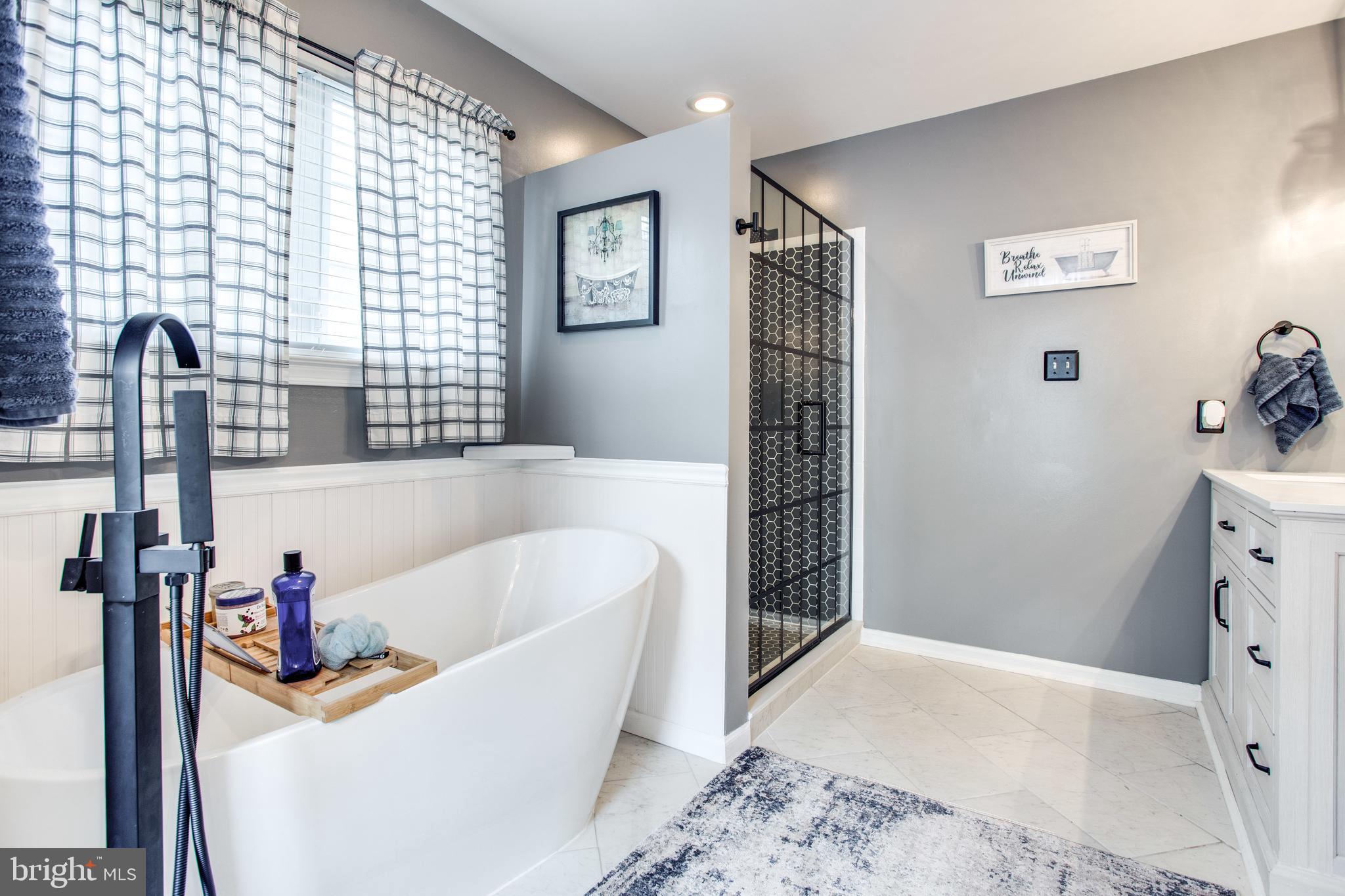 HUNTERS RUN - Residential