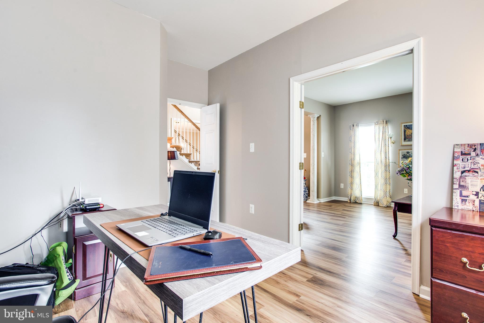 HUNTERS RUN - Residential