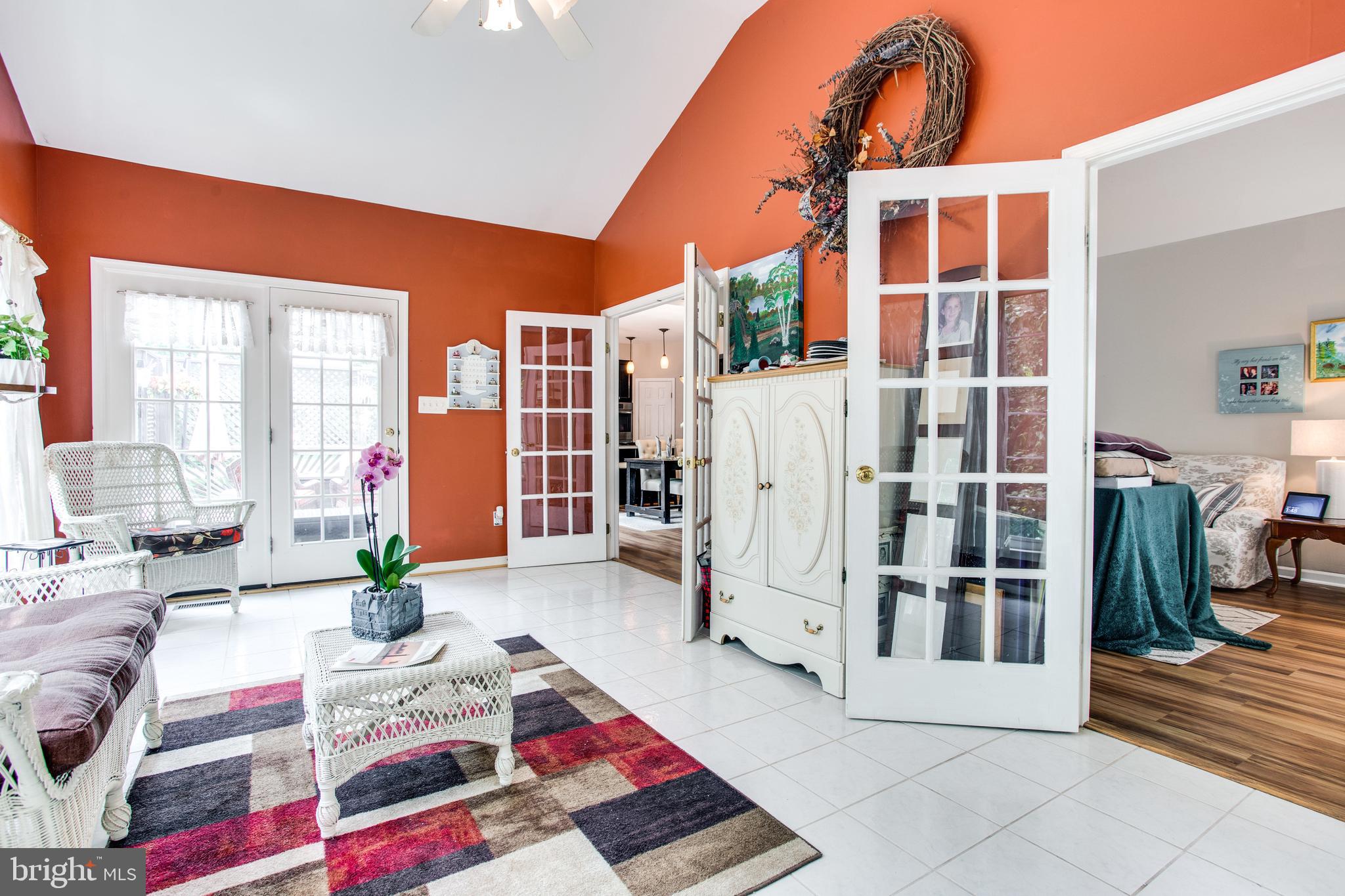 HUNTERS RUN - Residential