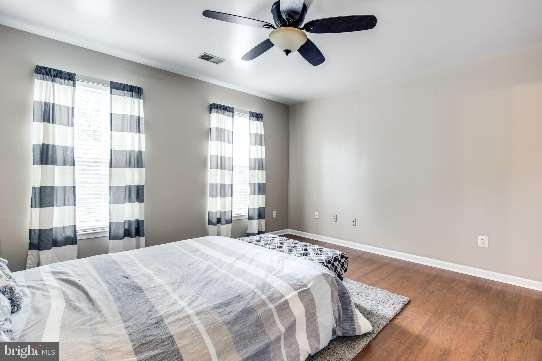 HUNTERS RUN - Residential