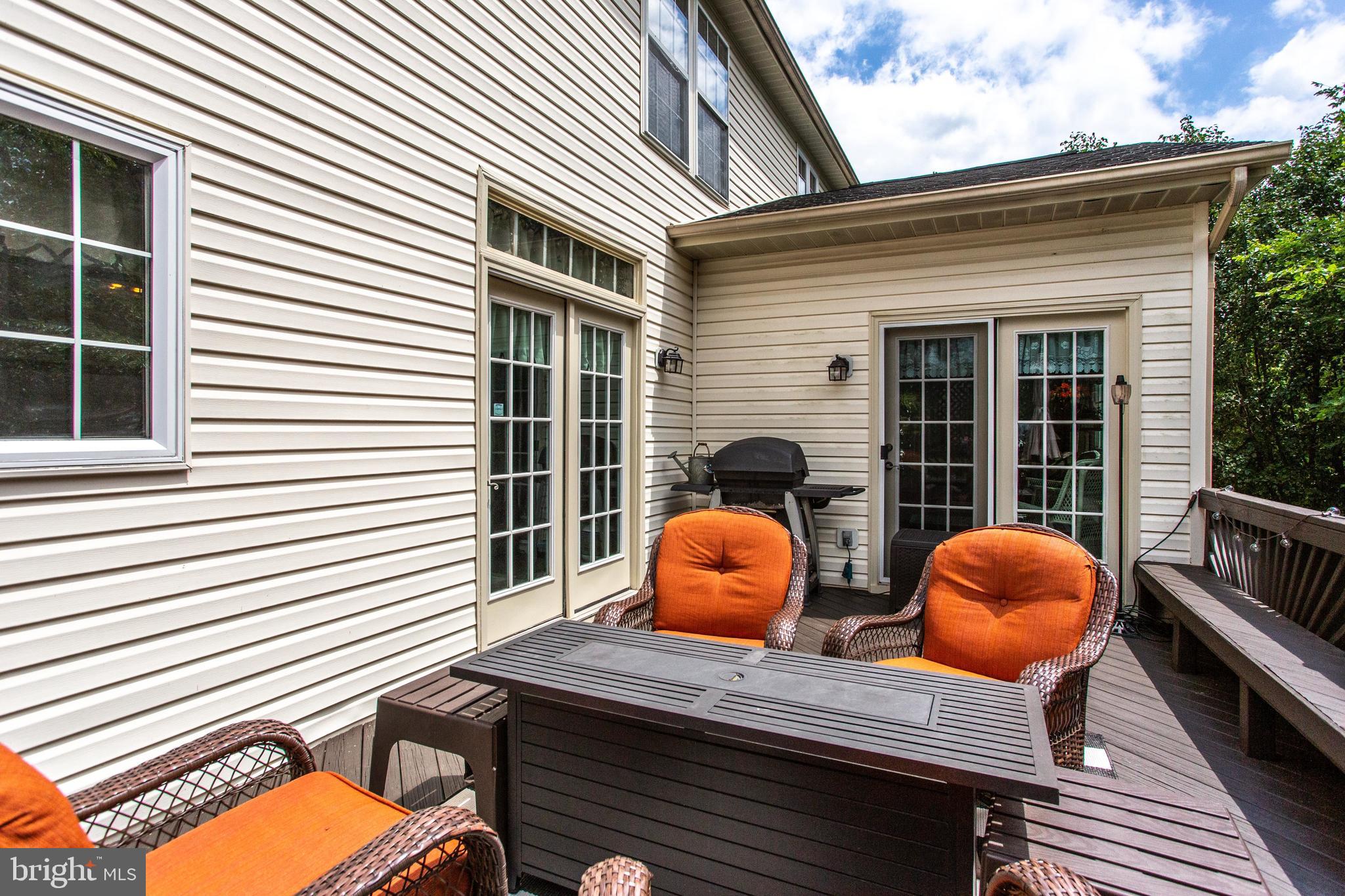 HUNTERS RUN - Residential