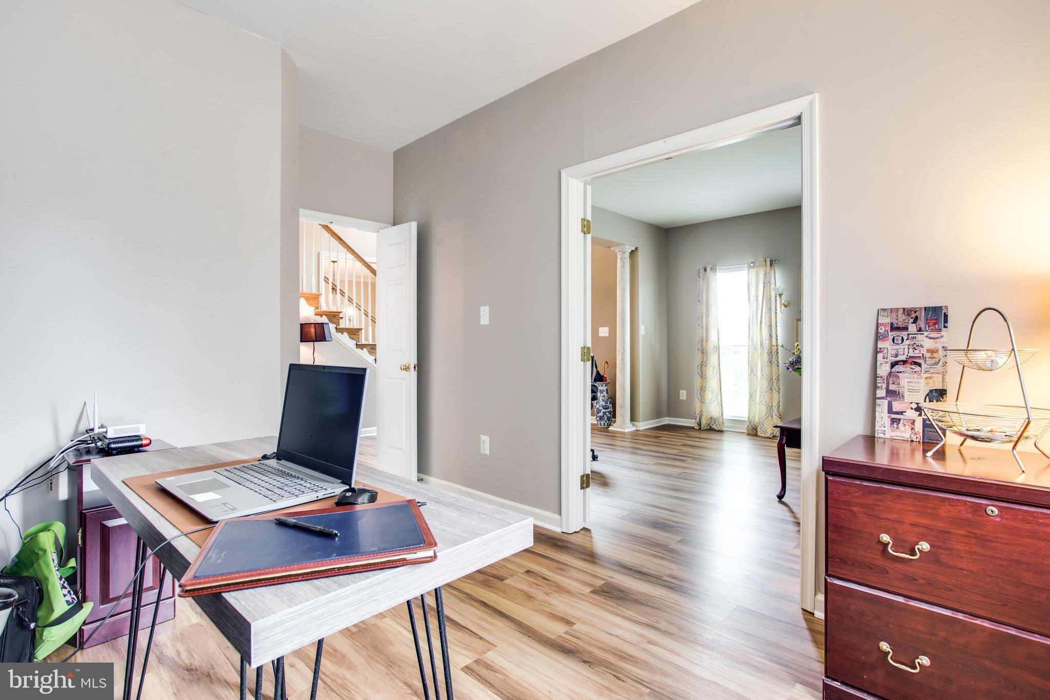 HUNTERS RUN - Residential