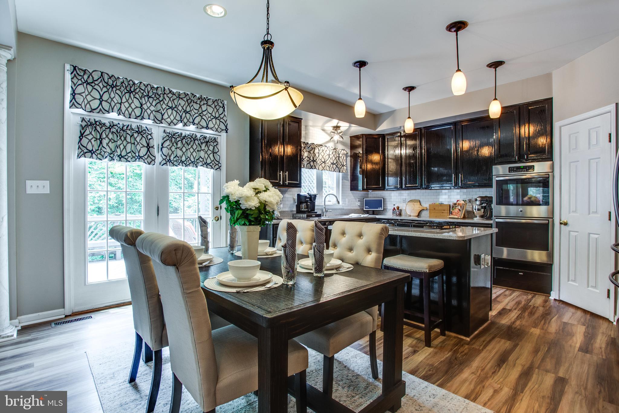 HUNTERS RUN - Residential