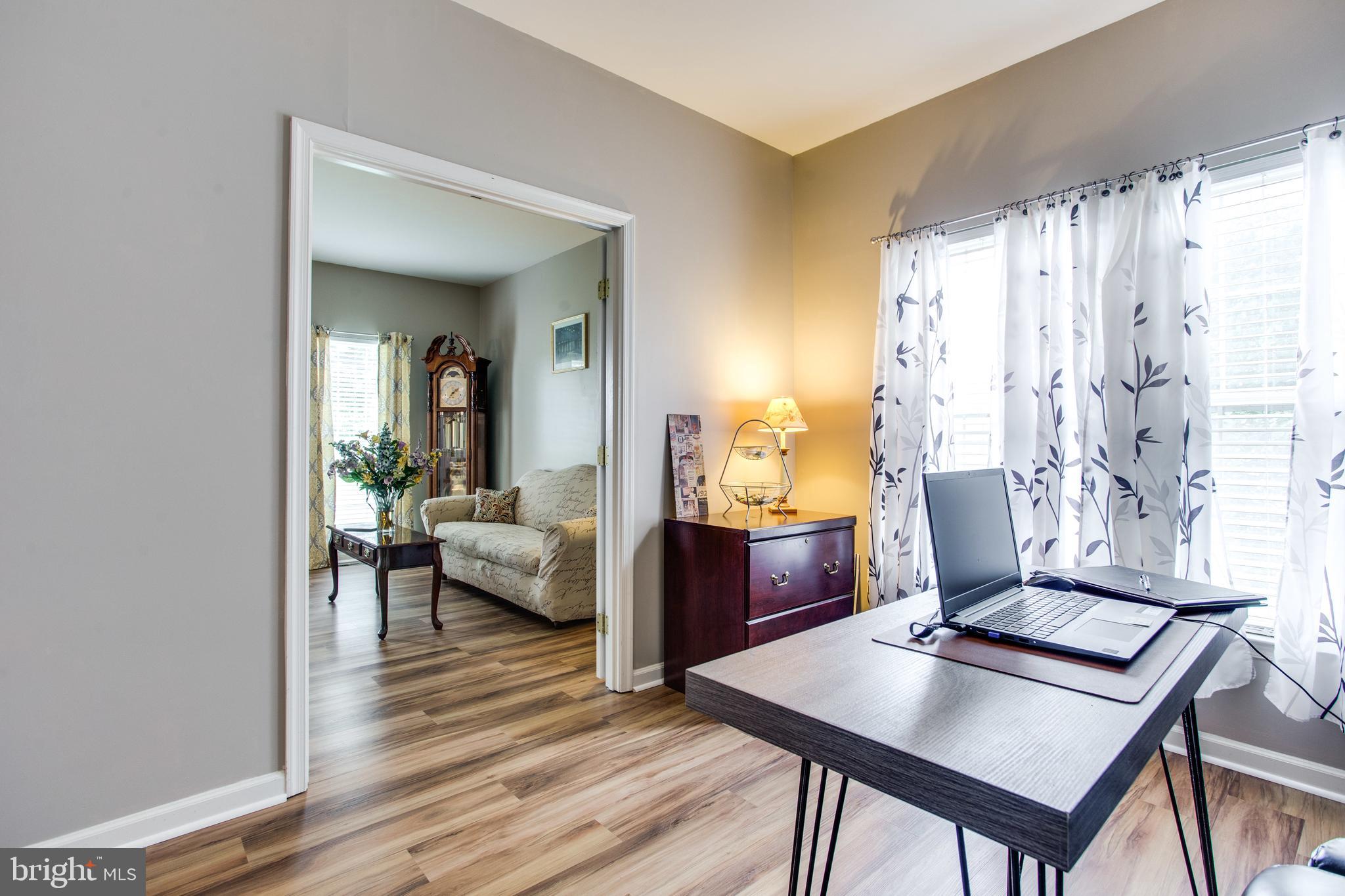 HUNTERS RUN - Residential