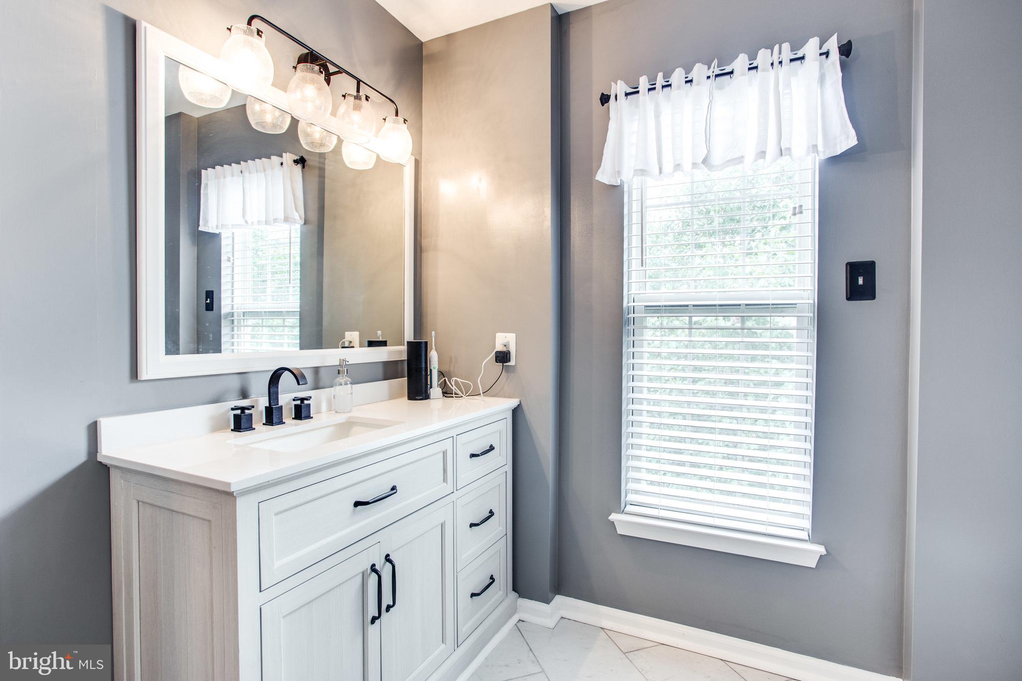 HUNTERS RUN - Residential