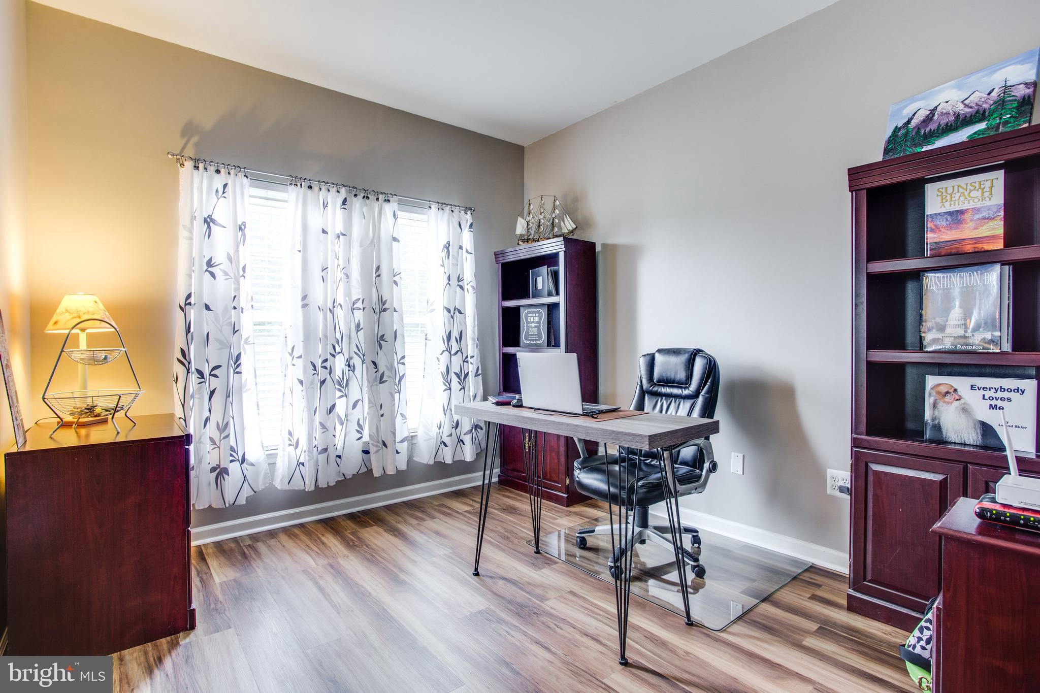 HUNTERS RUN - Residential