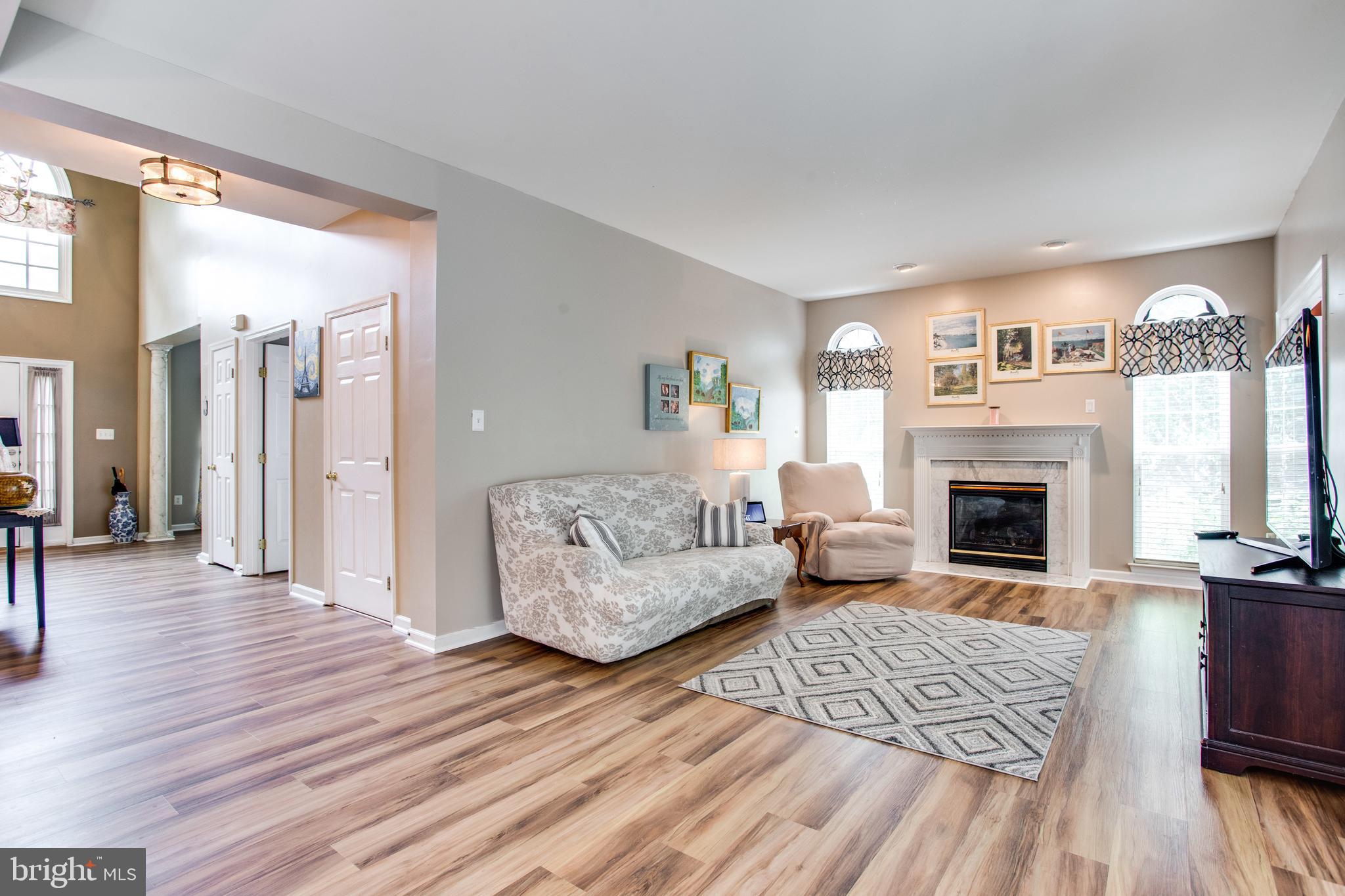 HUNTERS RUN - Residential