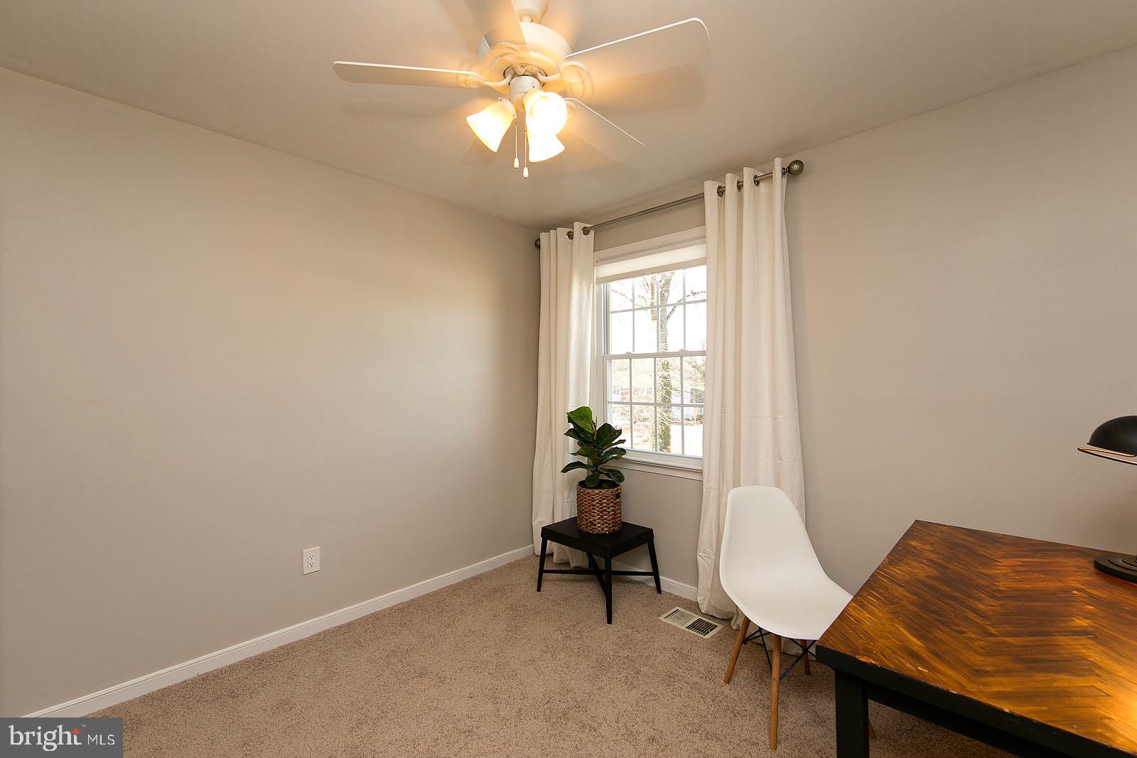 LEEDS SQUARE - Residential