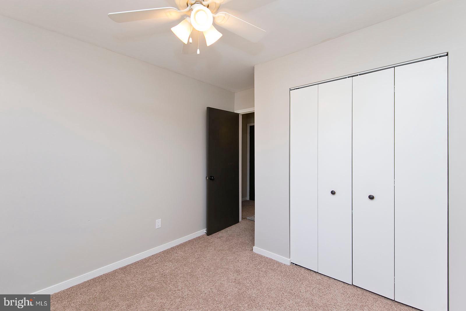 LEEDS SQUARE - Residential