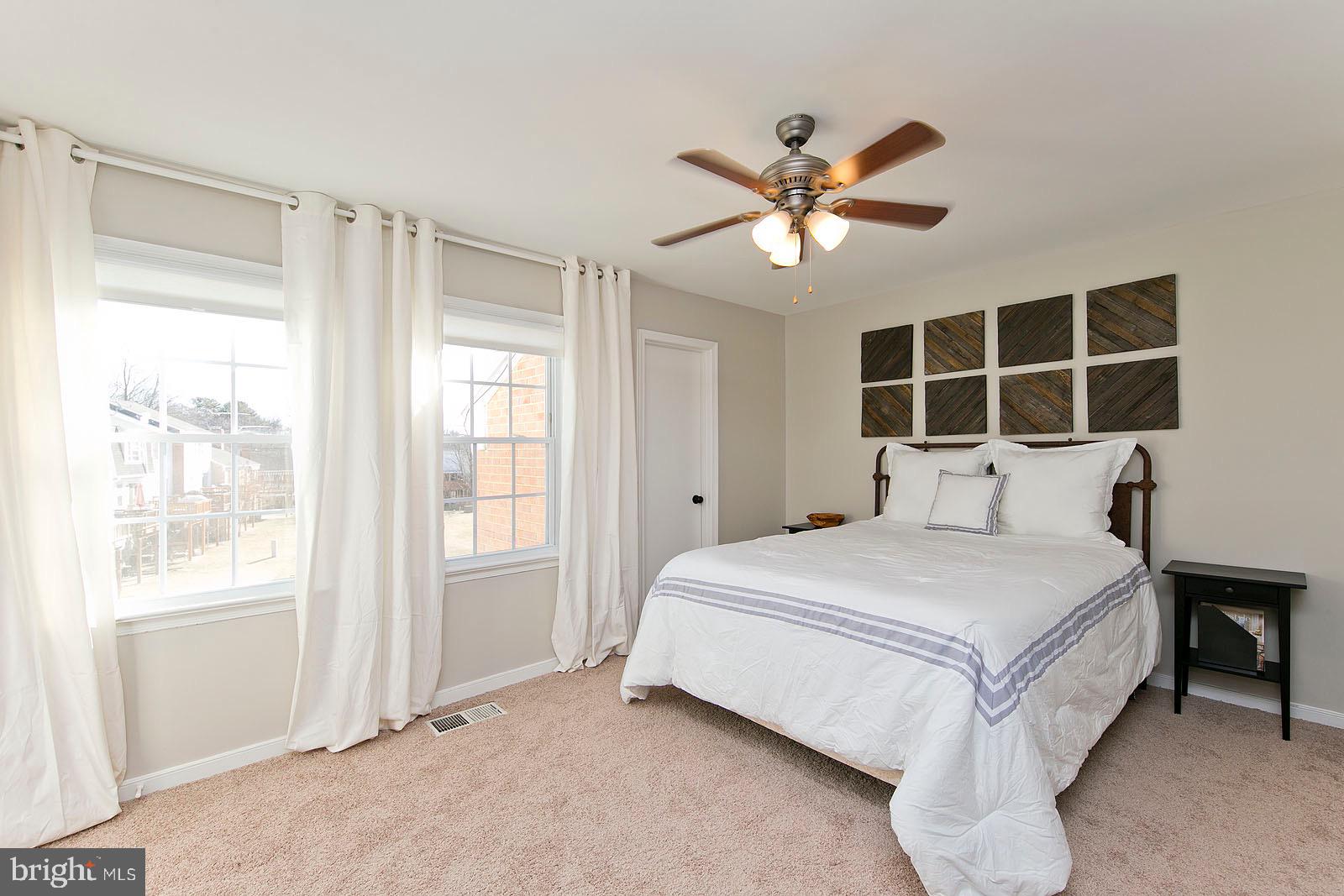 LEEDS SQUARE - Residential