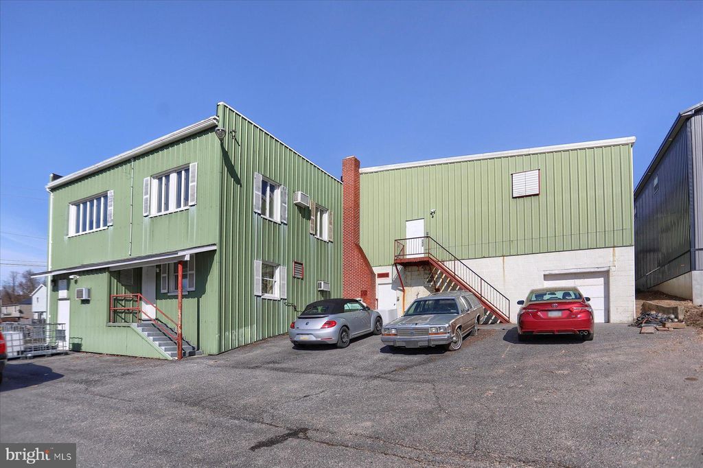 Photo of 23 W High Street, NEW BLOOMFIELD, PA 17068 (MLS # PAPY2008470)