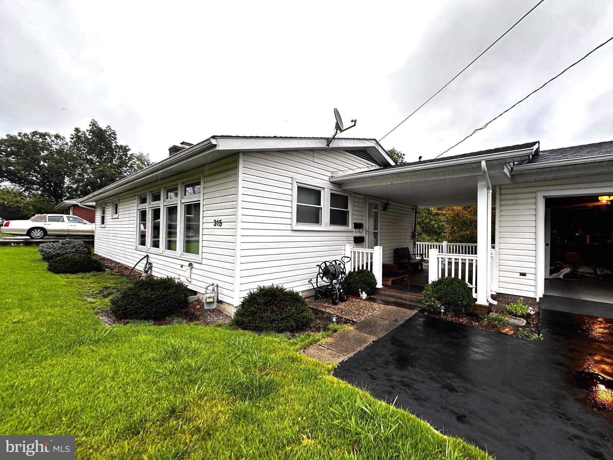 HAWTHORN HEIGHTS - Residential