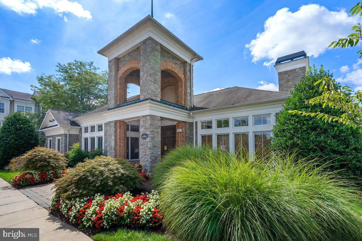 PARKSIDE AT ASHBURN - Residential Lease