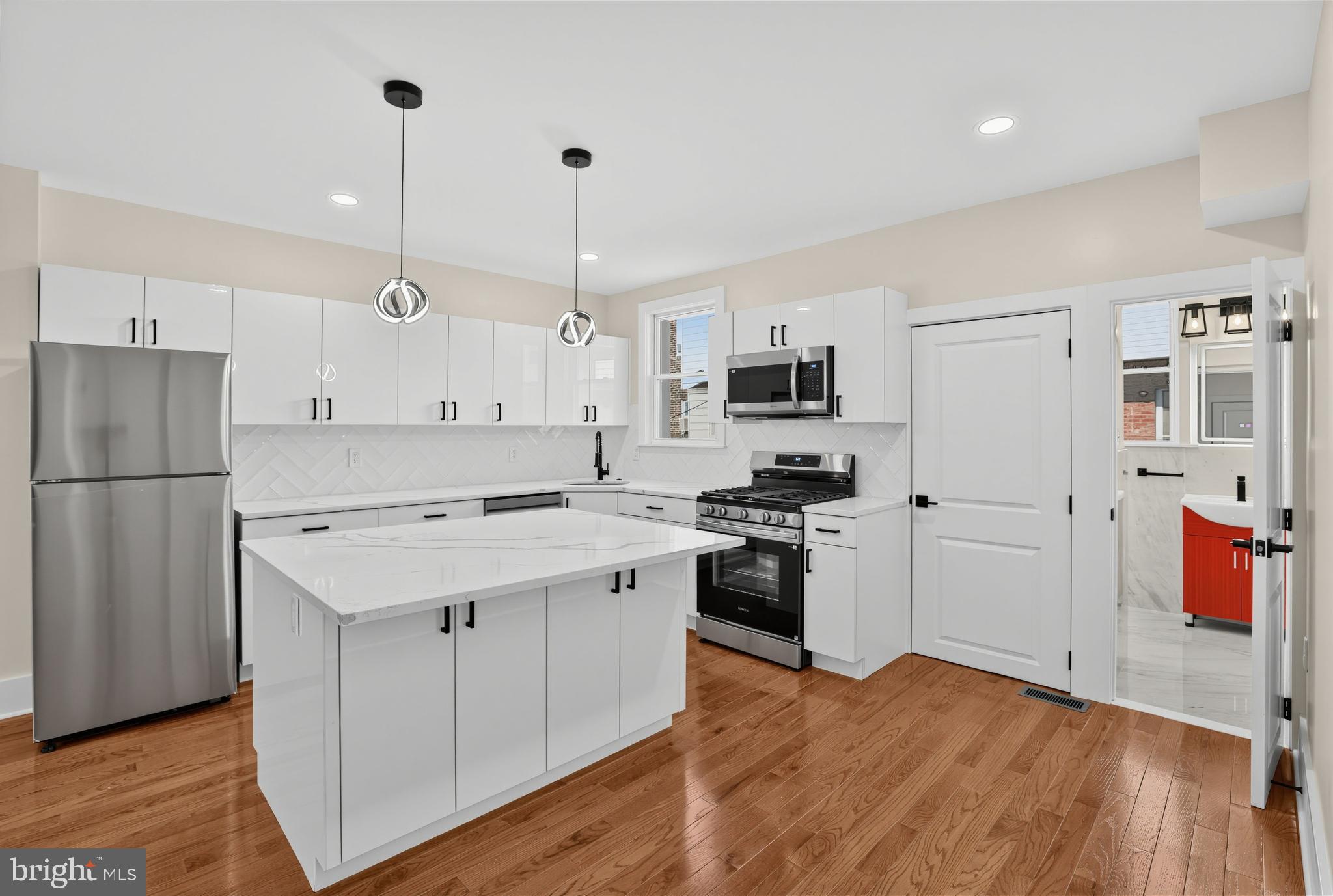 1524 S 30TH STREET