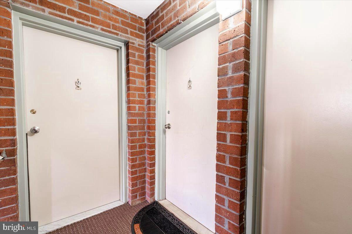 WOODBURN VILLAGE - Residential