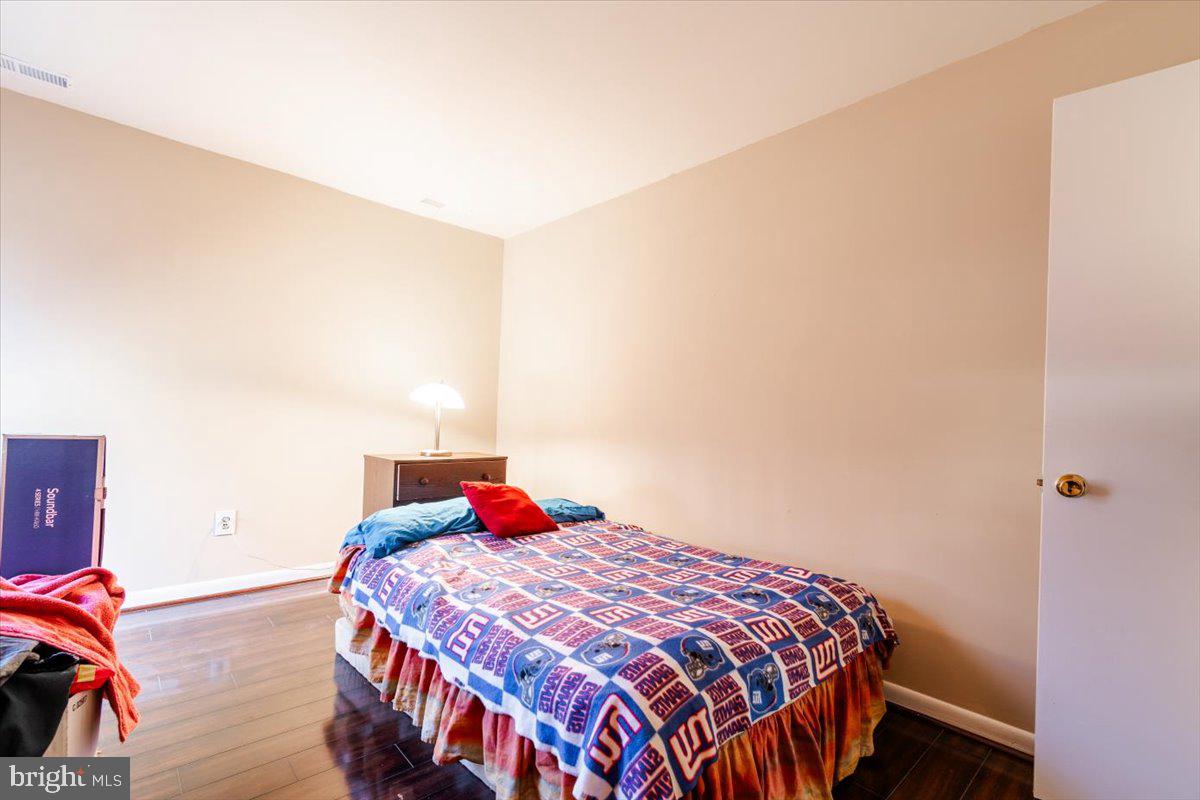 WOODBURN VILLAGE - Residential
