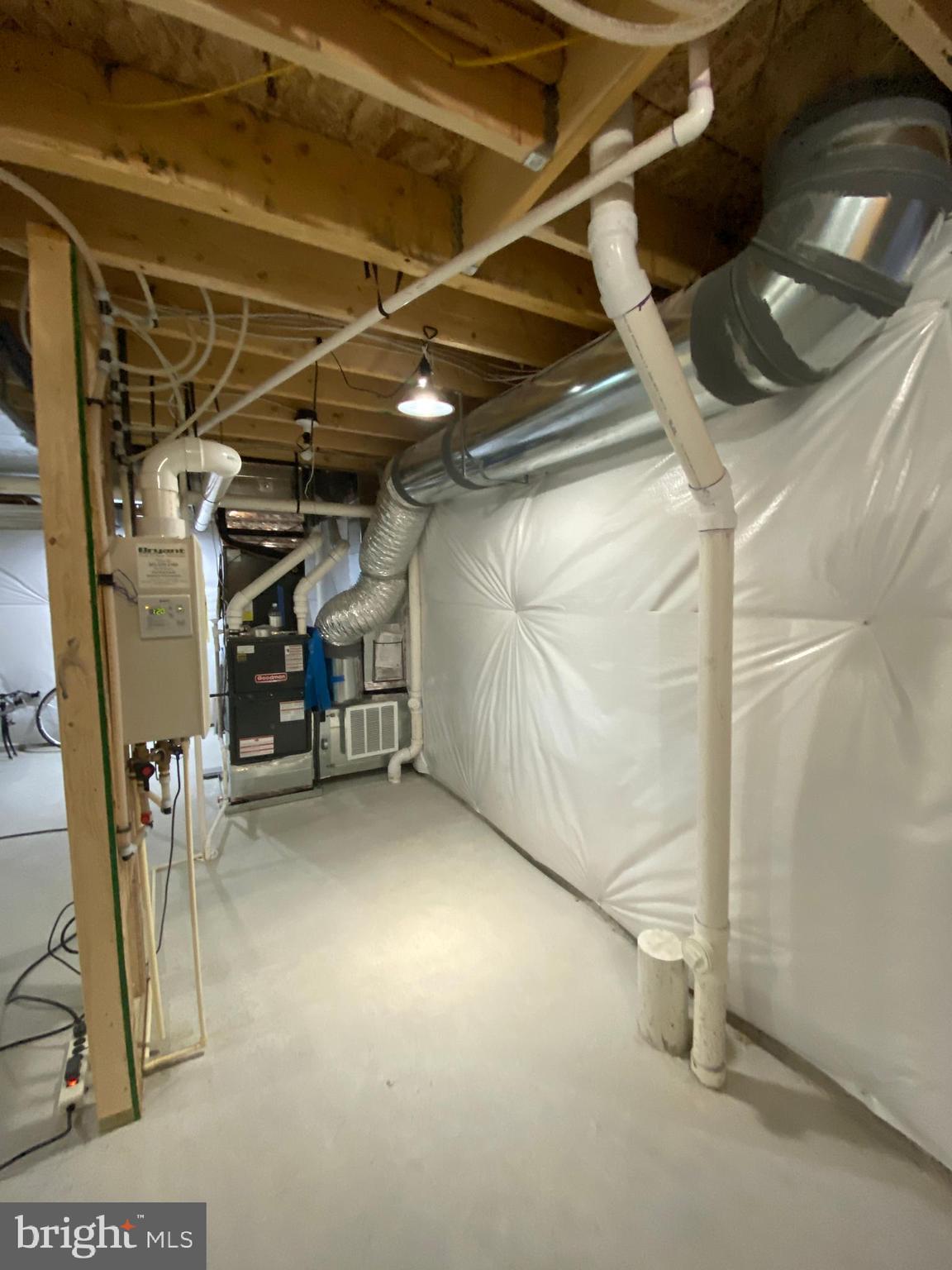 THE LAKES AT MARTINSBURG - Residential