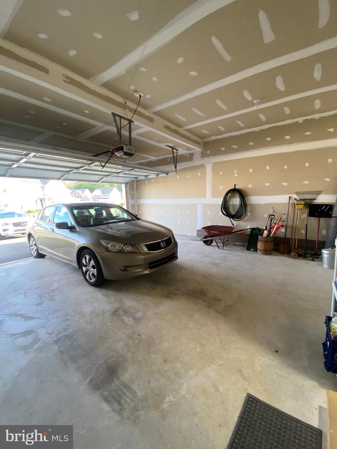 THE LAKES AT MARTINSBURG - Residential