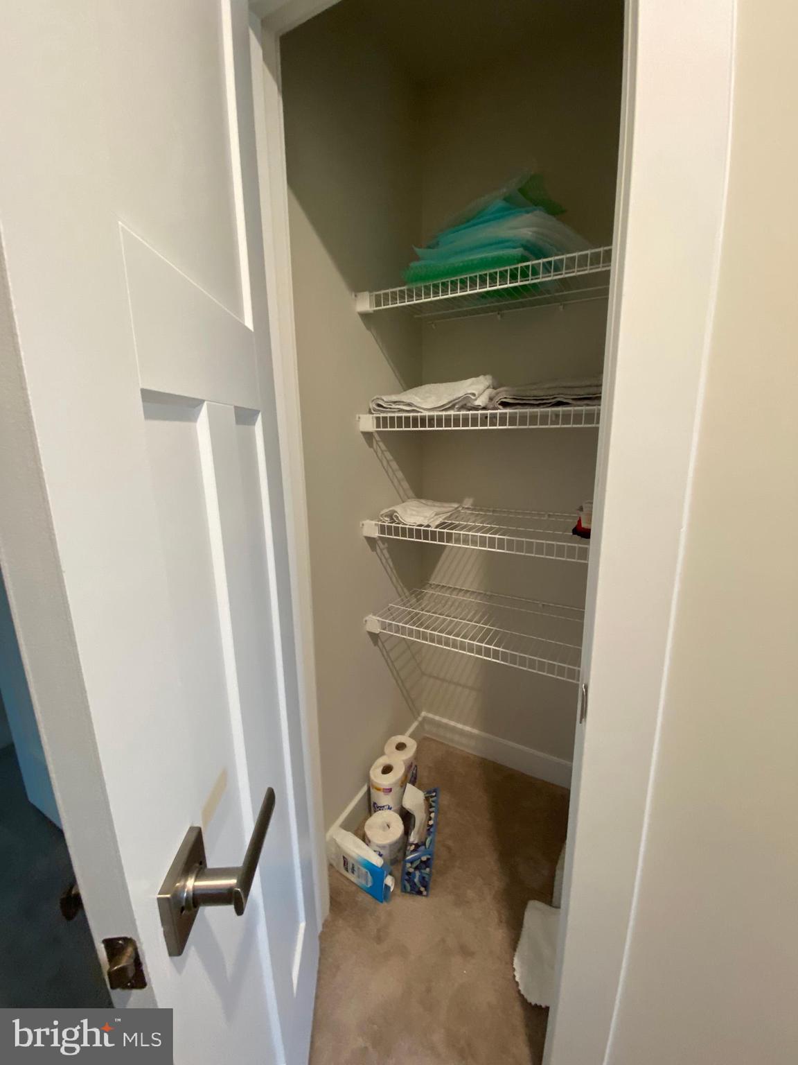 THE LAKES AT MARTINSBURG - Residential