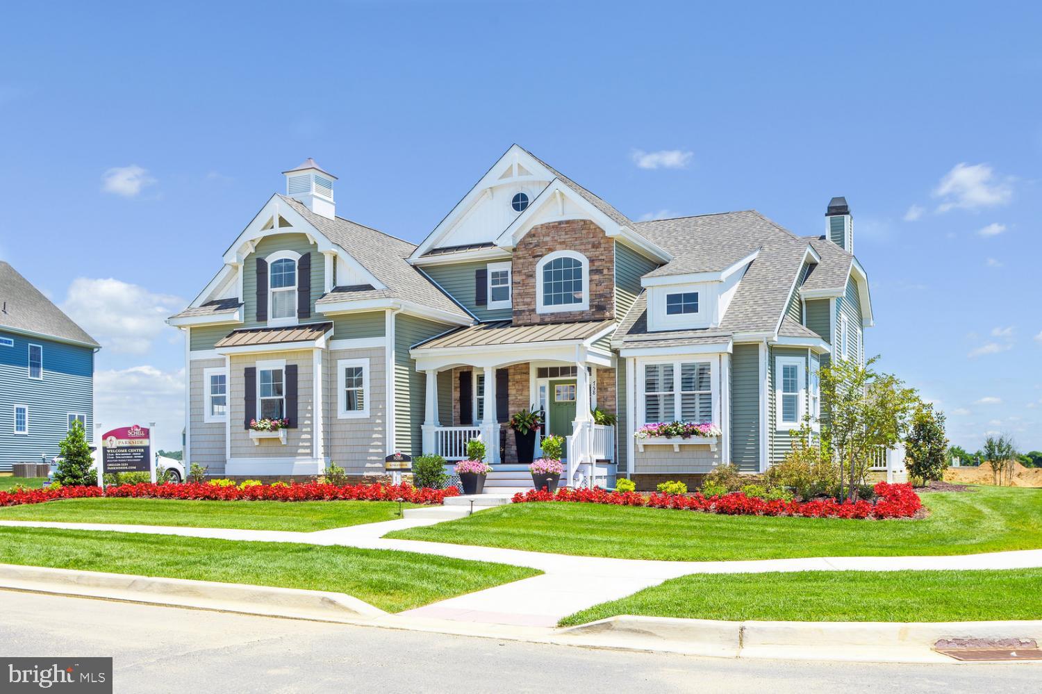 PENINSULA LAKES - Residential