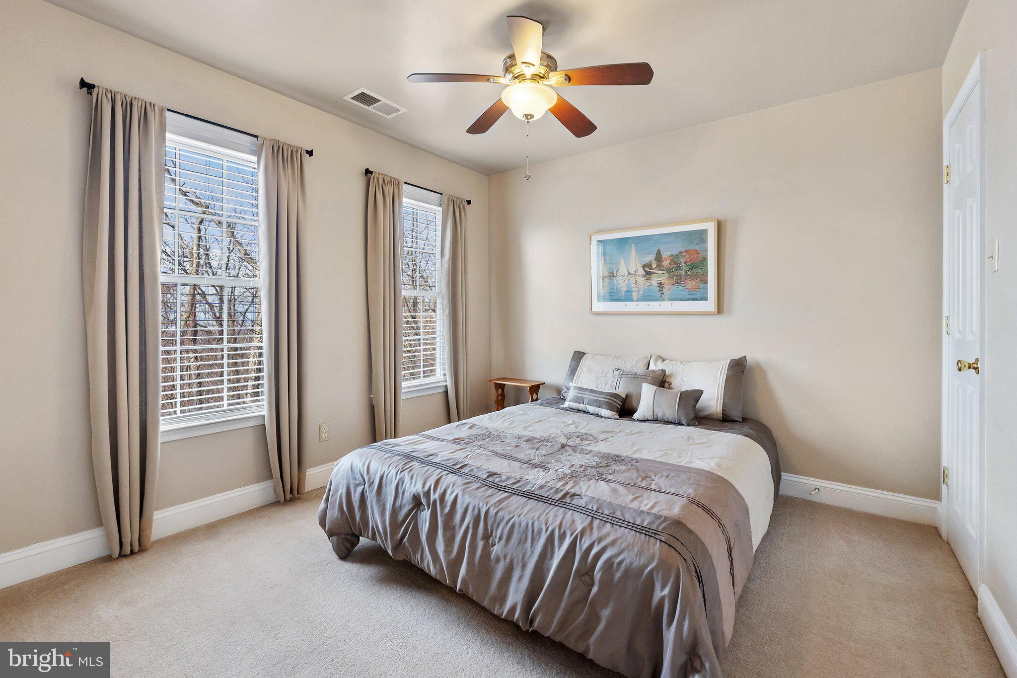 SHANNONDALE - Residential