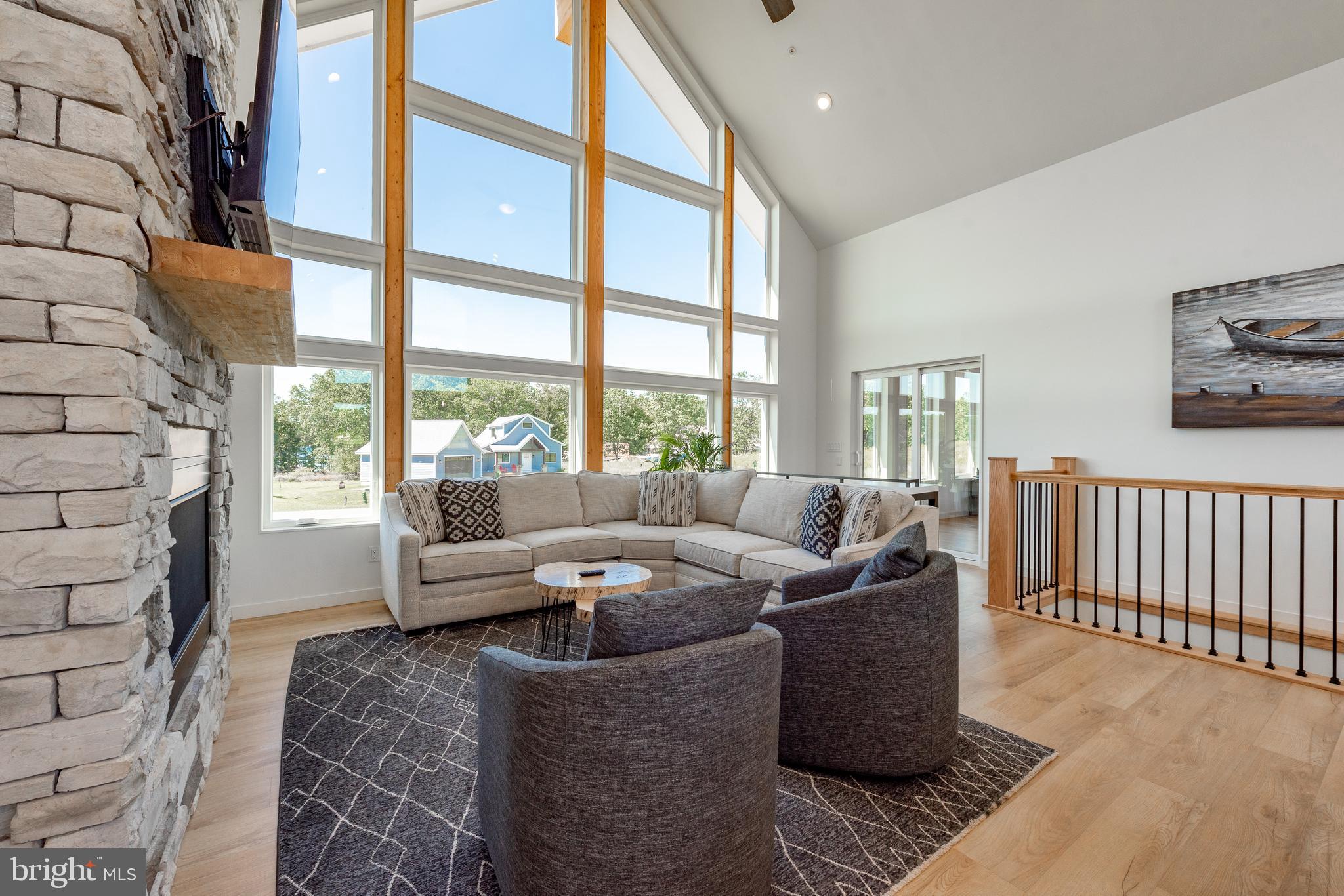 WATERFRONT GREENS - Residential