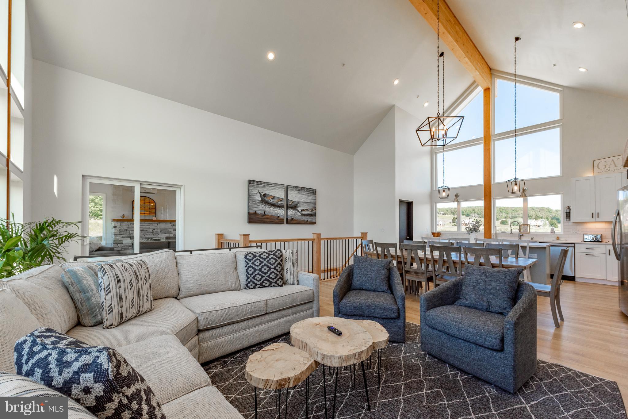 WATERFRONT GREENS - Residential