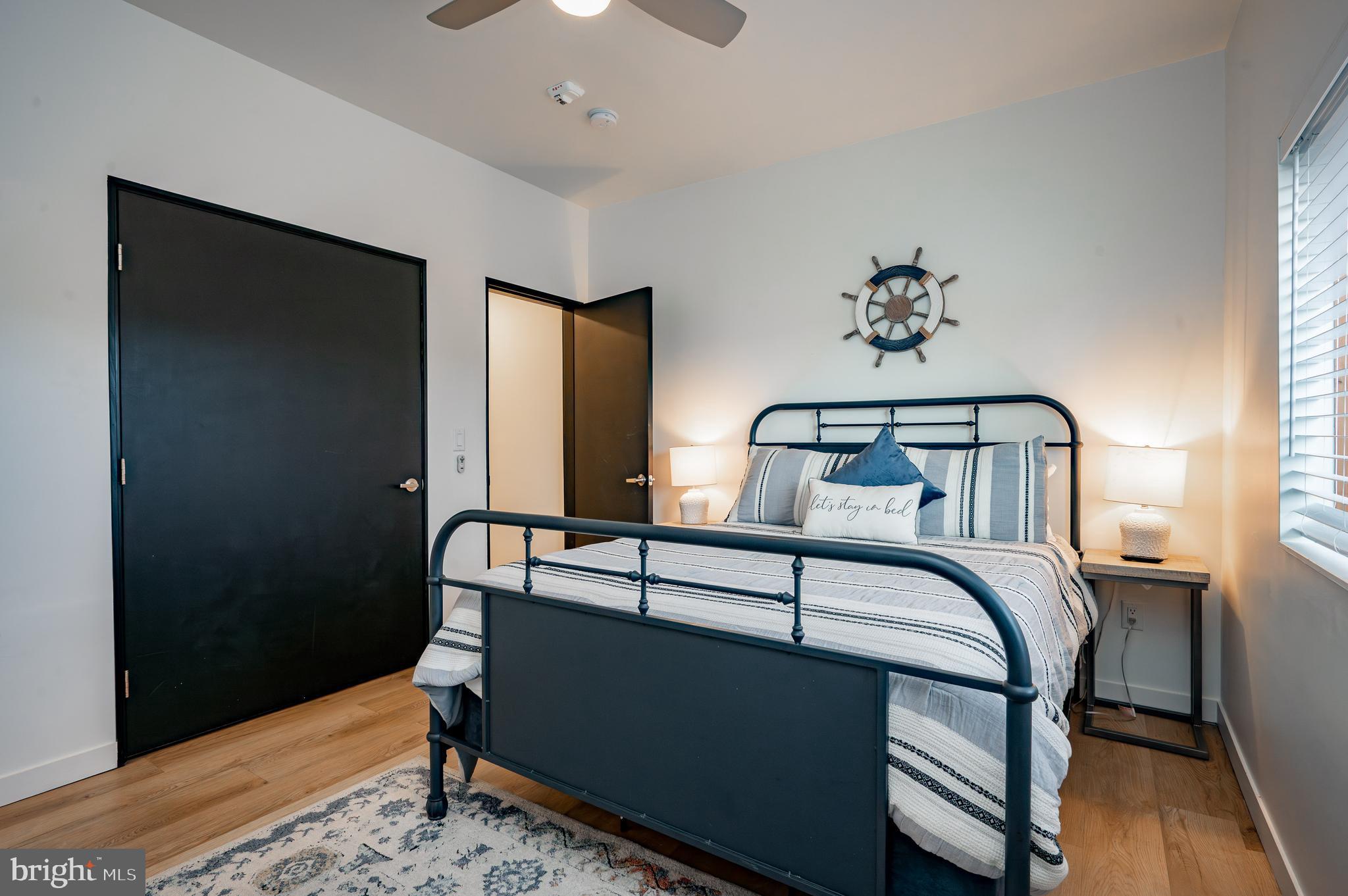 WATERFRONT GREENS - Residential