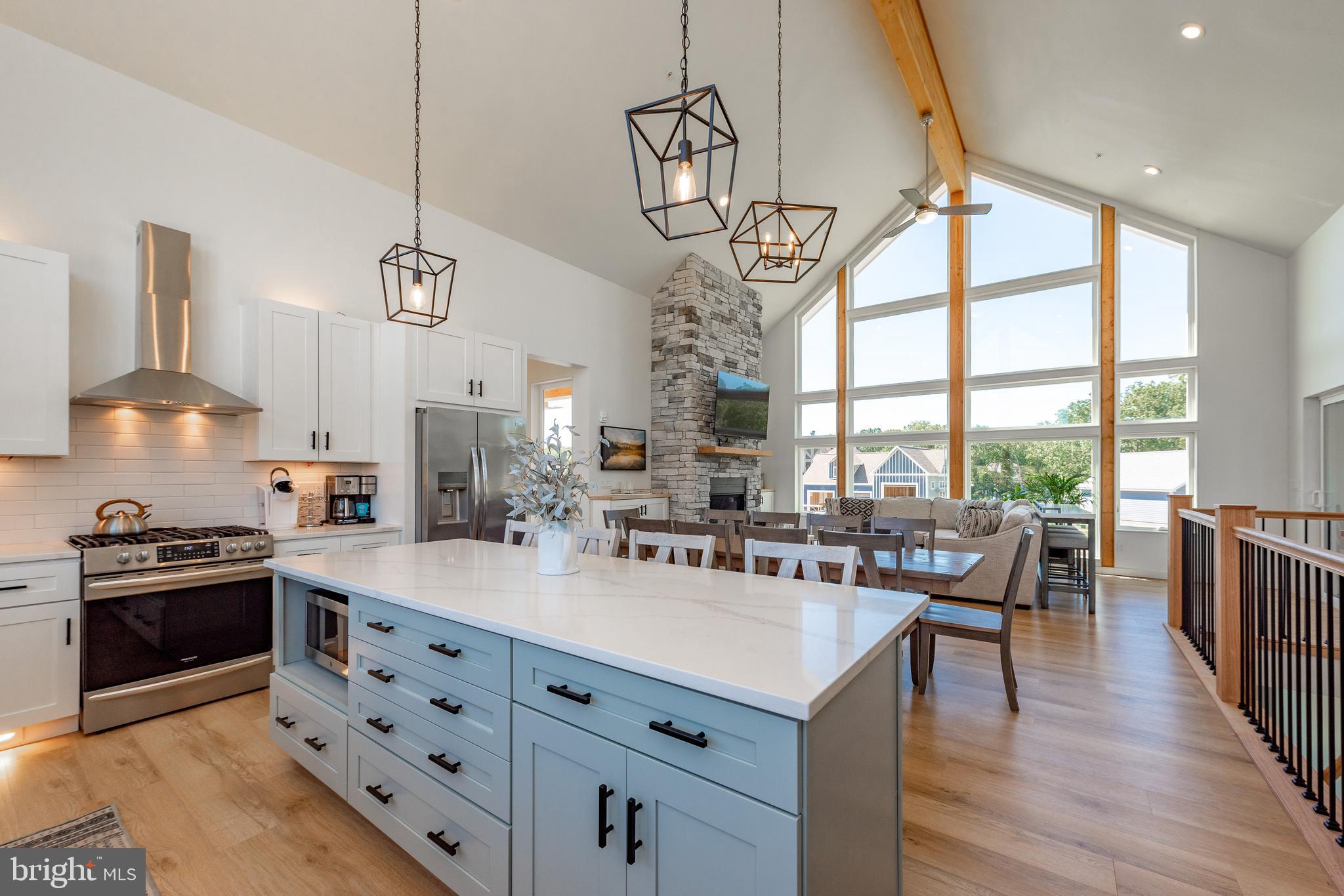 WATERFRONT GREENS - Residential