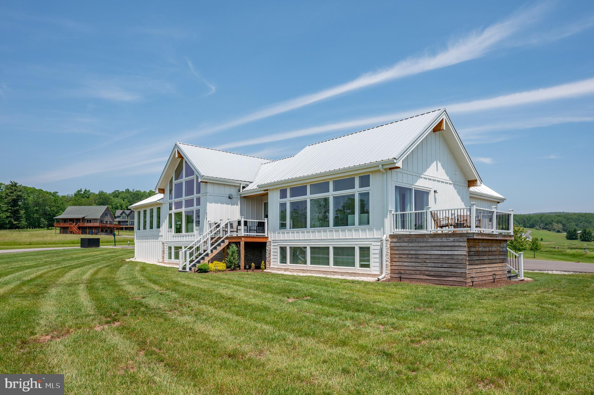 WATERFRONT GREENS - Residential