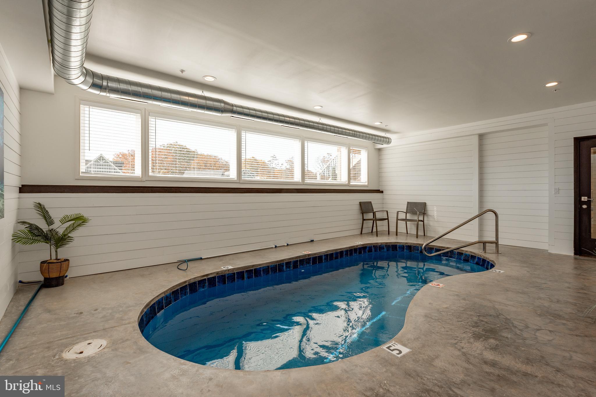 WATERFRONT GREENS - Residential