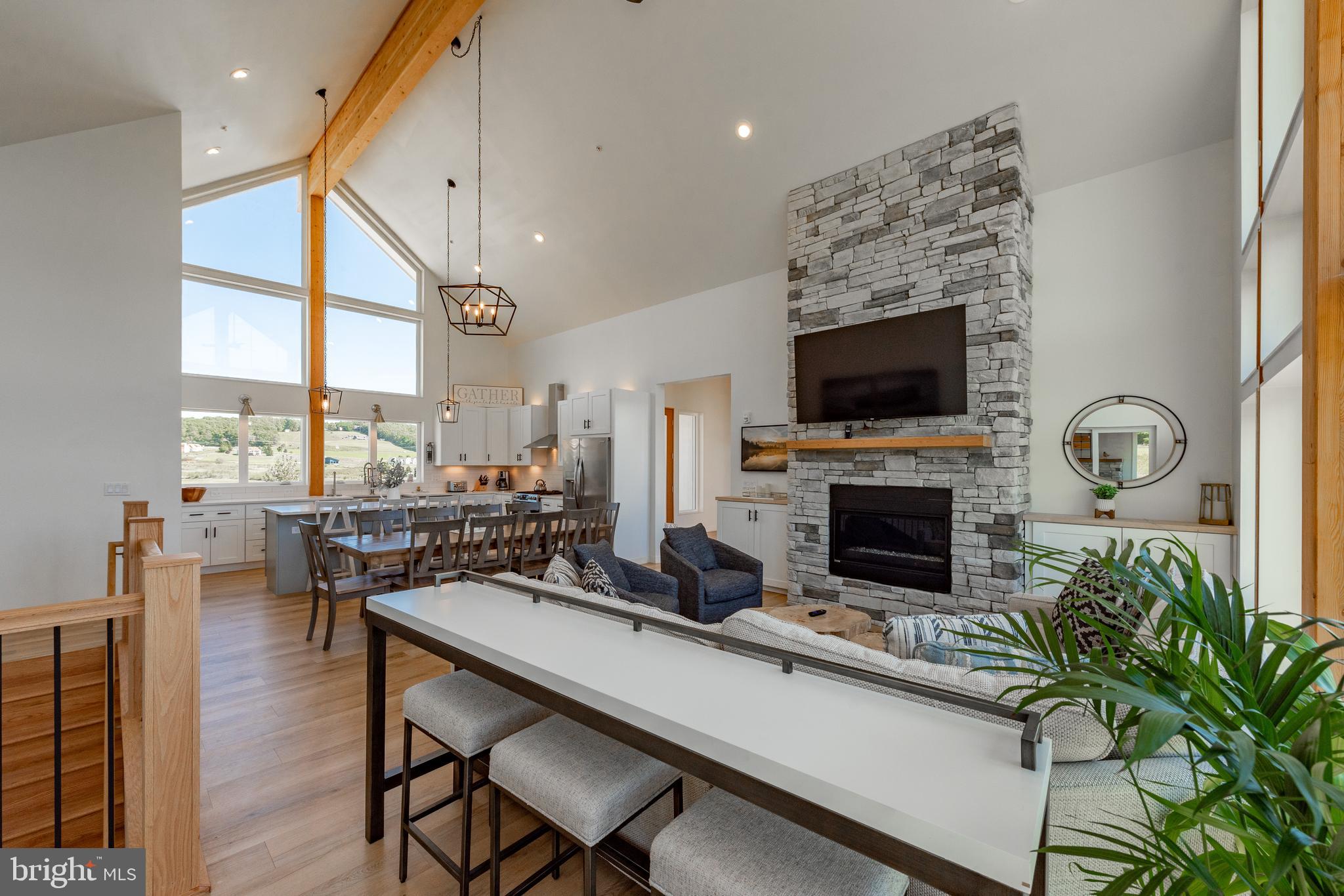 WATERFRONT GREENS - Residential