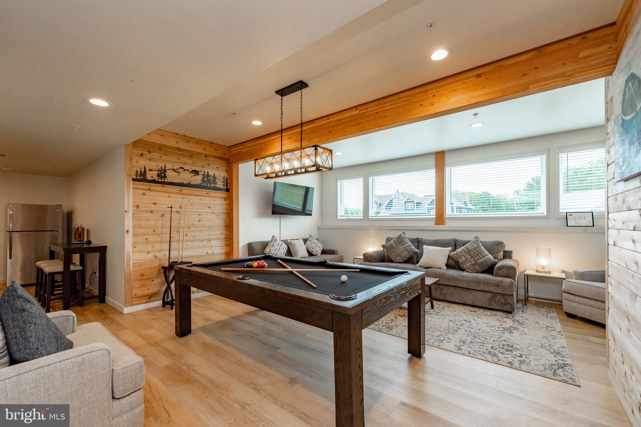 WATERFRONT GREENS - Residential