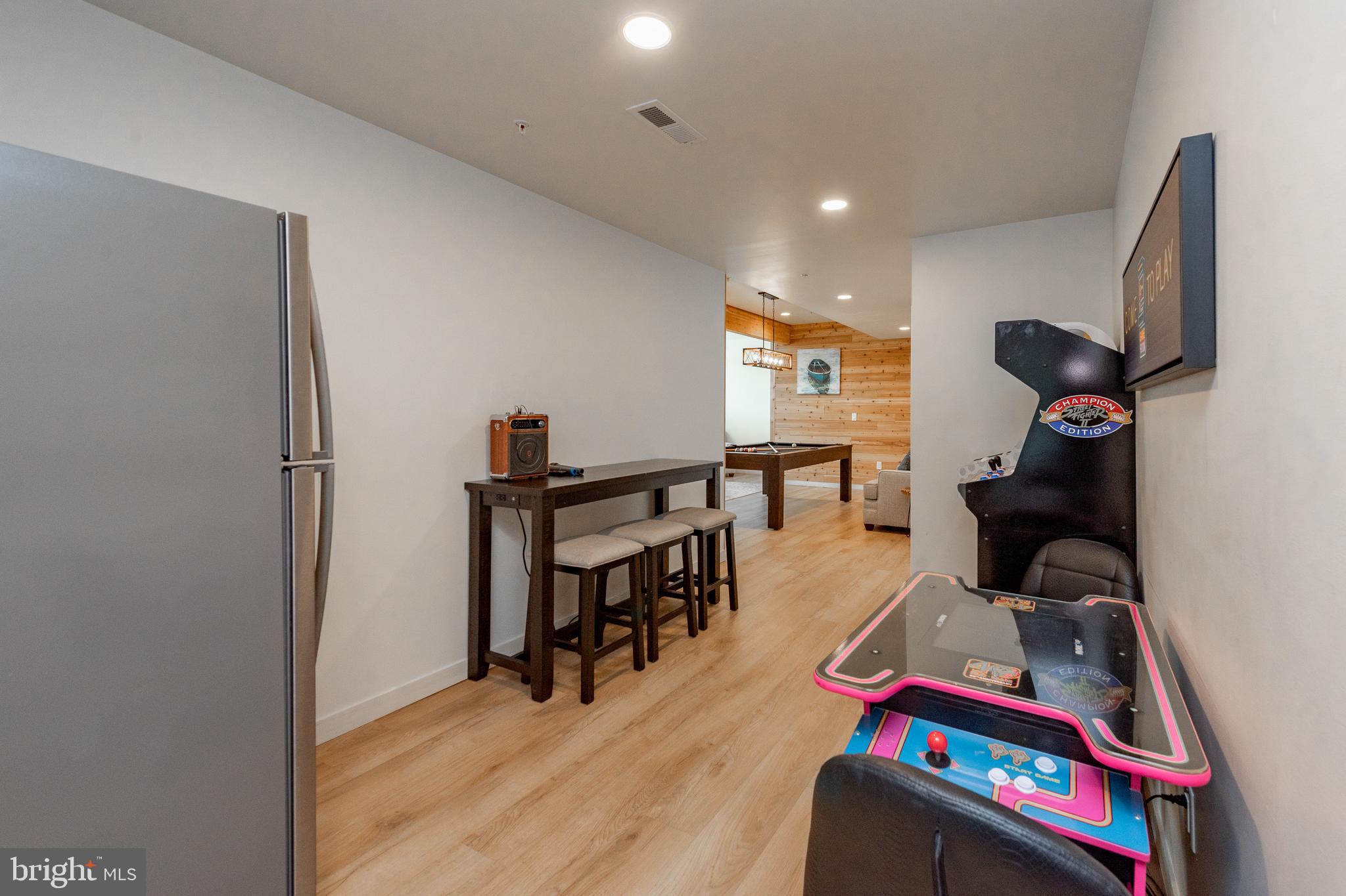 WATERFRONT GREENS - Residential