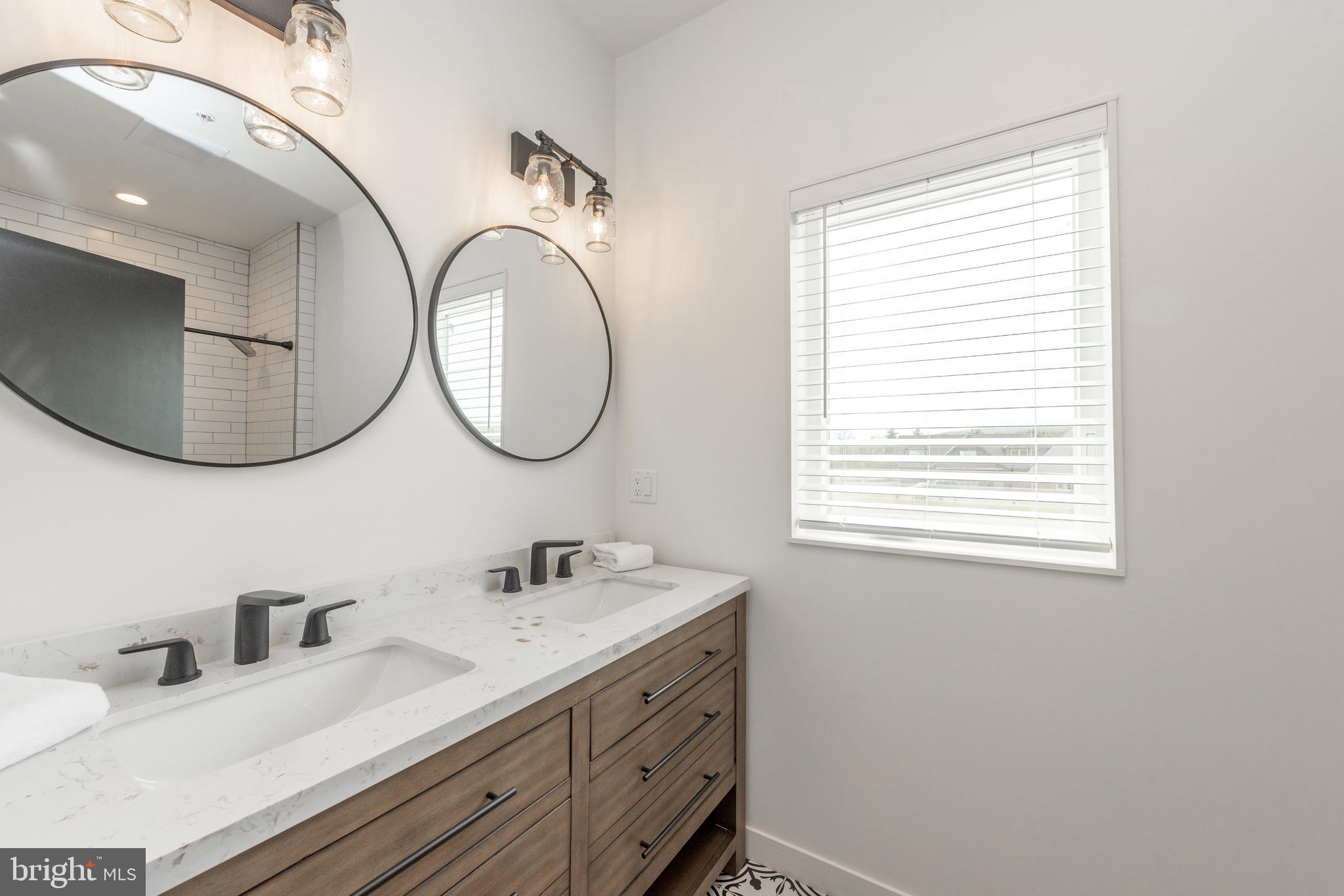 WATERFRONT GREENS - Residential