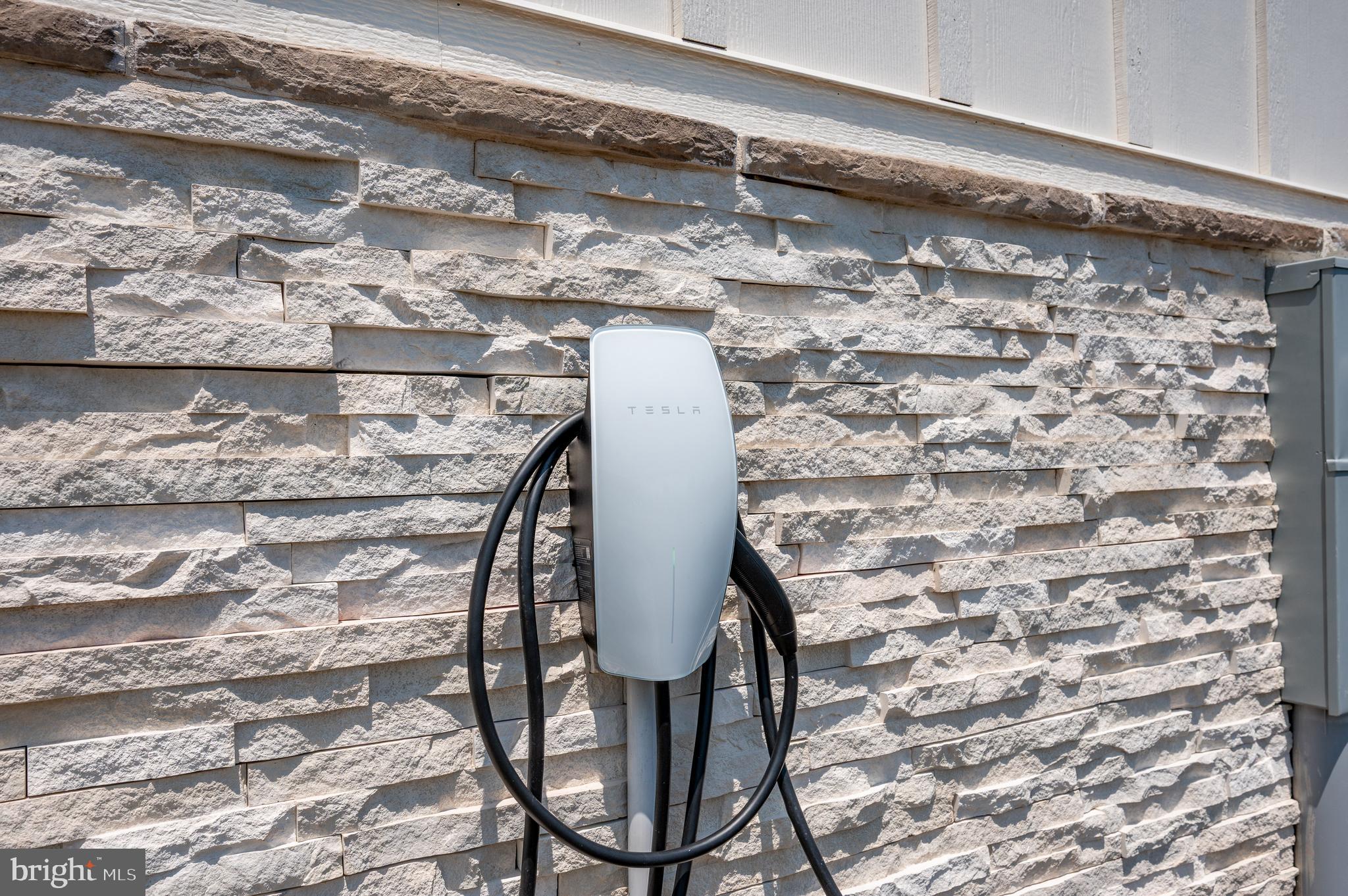 WATERFRONT GREENS - Residential