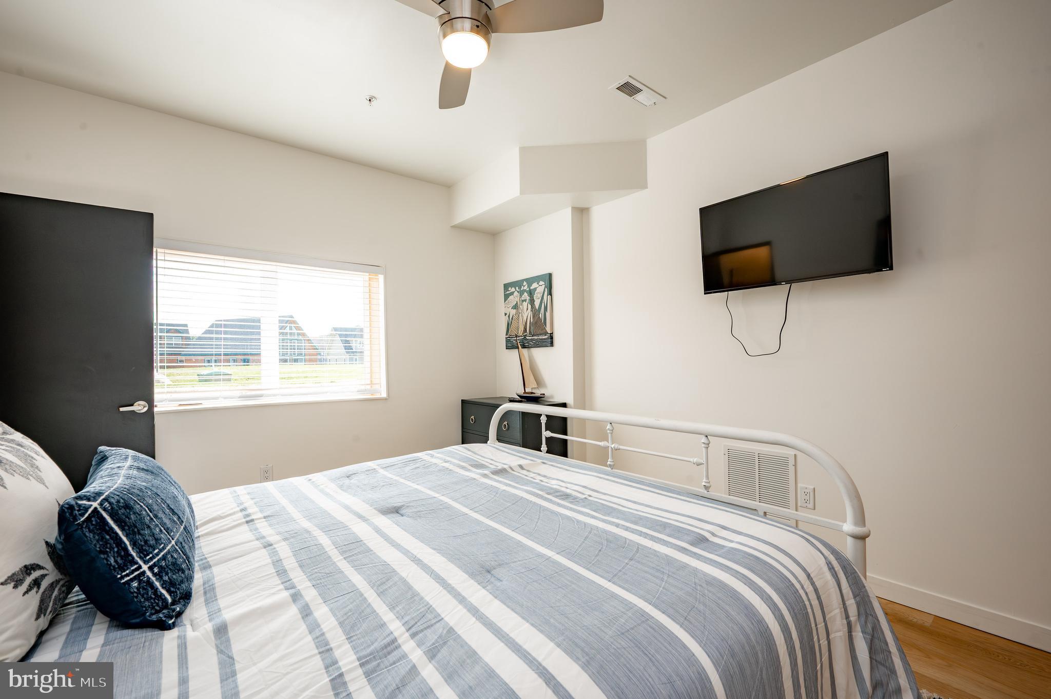 WATERFRONT GREENS - Residential