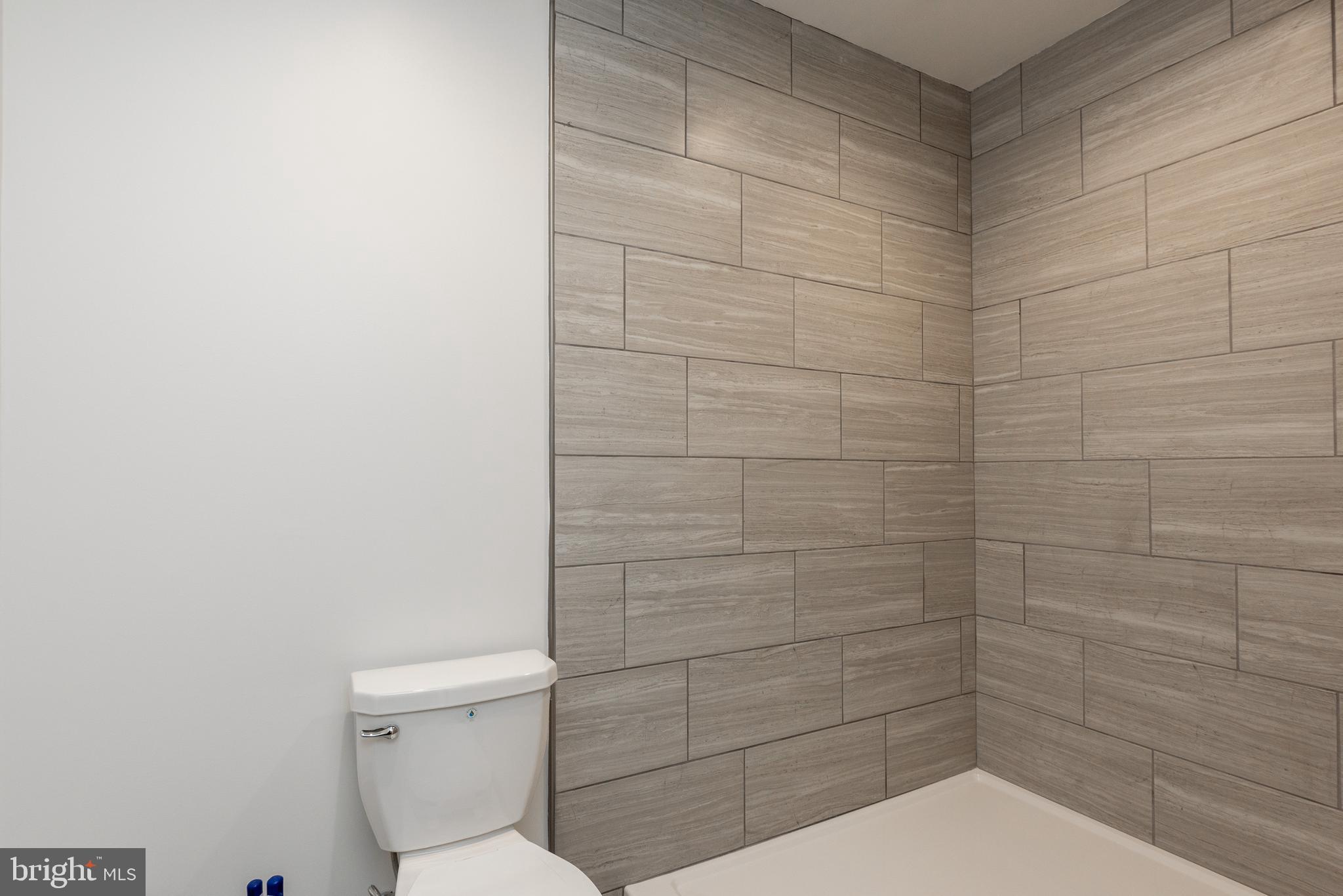 WATERFRONT GREENS - Residential