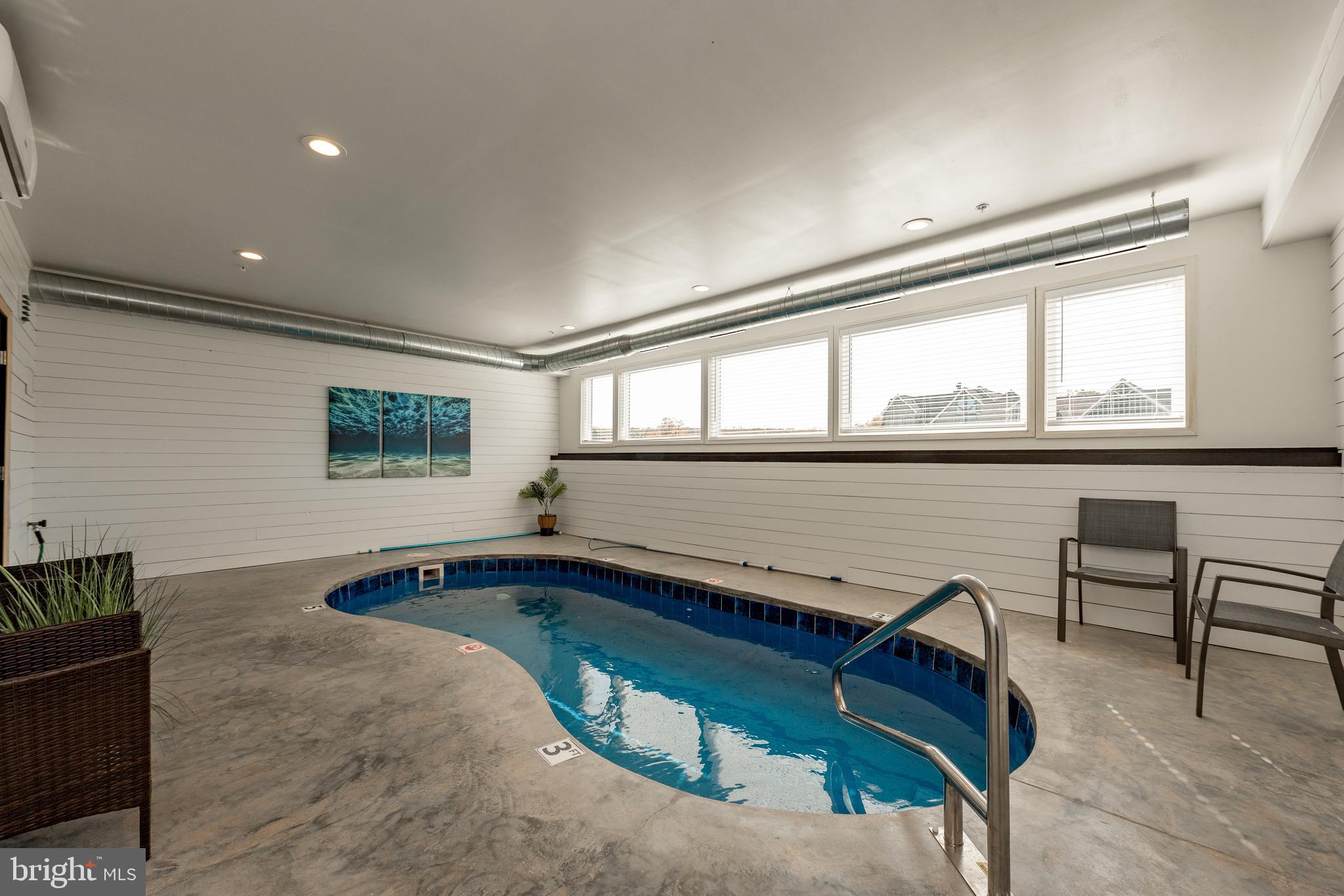 WATERFRONT GREENS - Residential