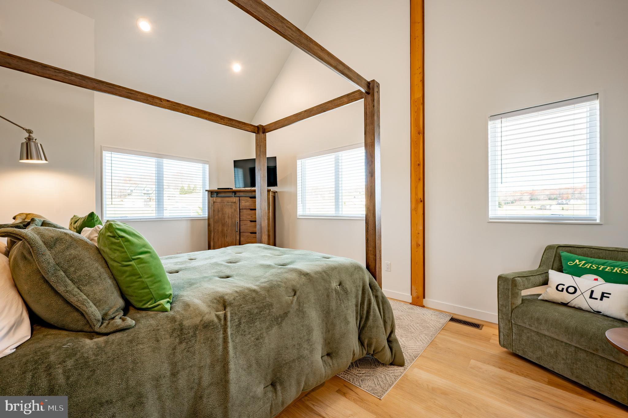 WATERFRONT GREENS - Residential