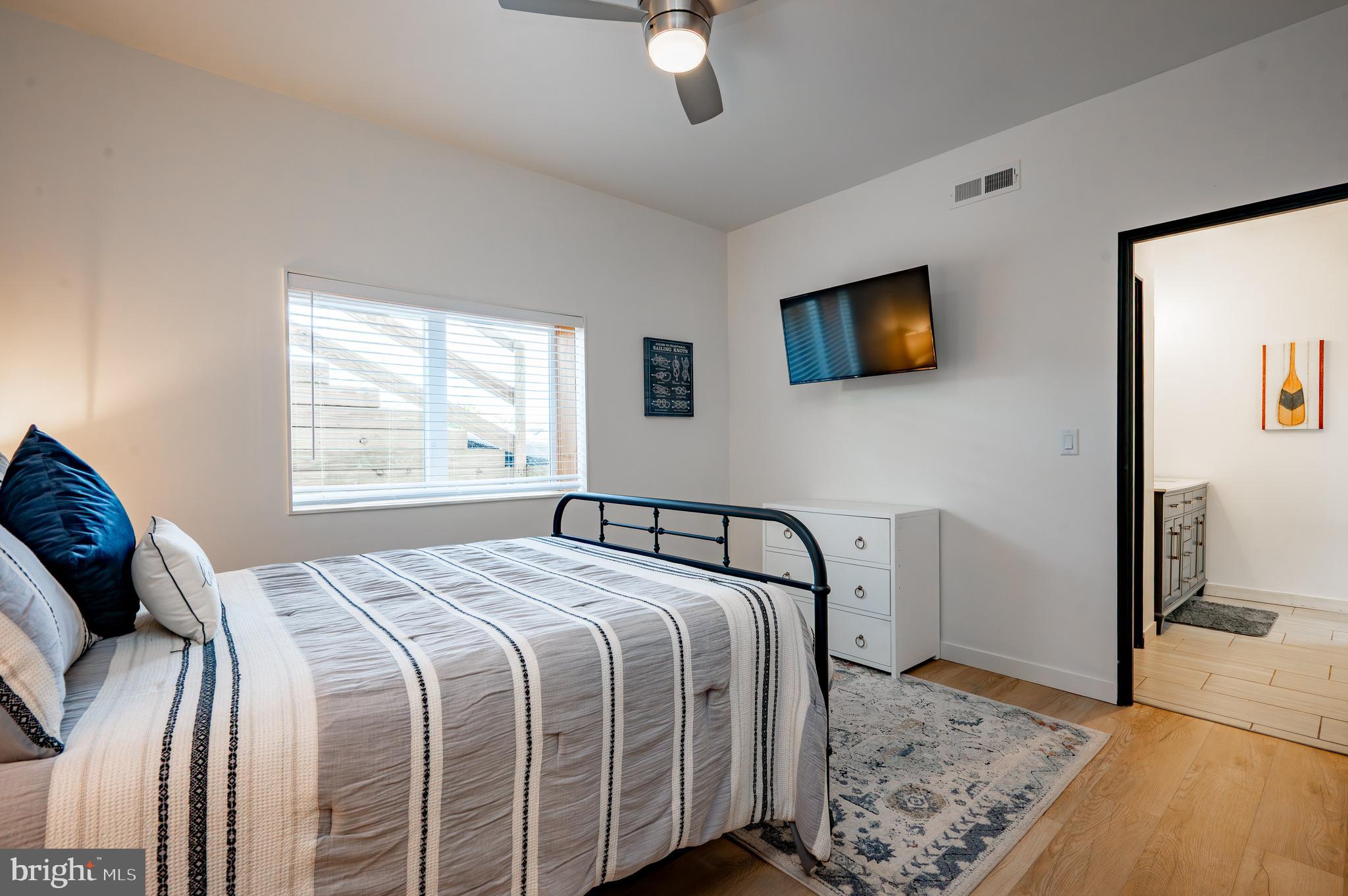 WATERFRONT GREENS - Residential